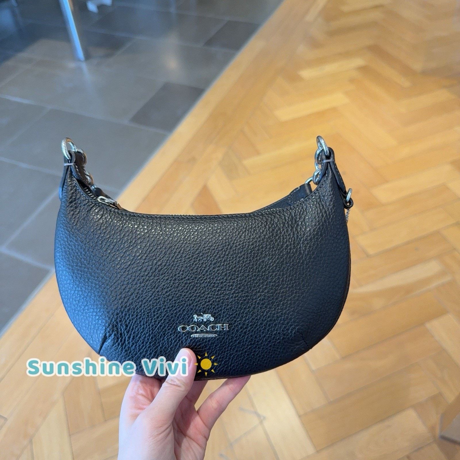 Coach NWT Coach Mini Payton Bag CEL08 black Refined pebble leather Size ONE SIZE - 1 Thumbnail