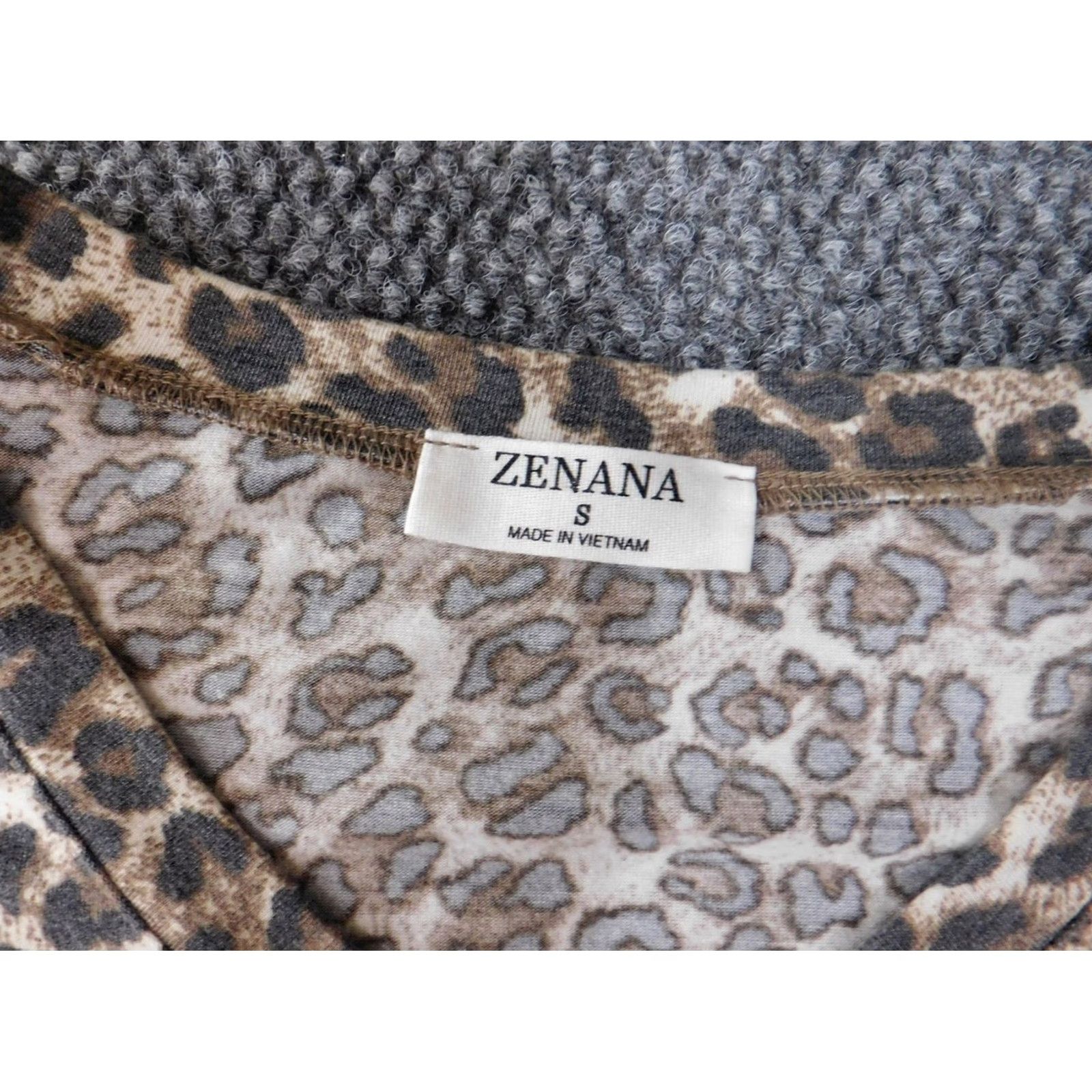 Vintage Zenana Womens Blouse S Brown Casual Short Sleeve Pullover Collared Button Polyester Rayon Stretch Classic Size S / US 4 / IT 40 - 5 Thumbnail