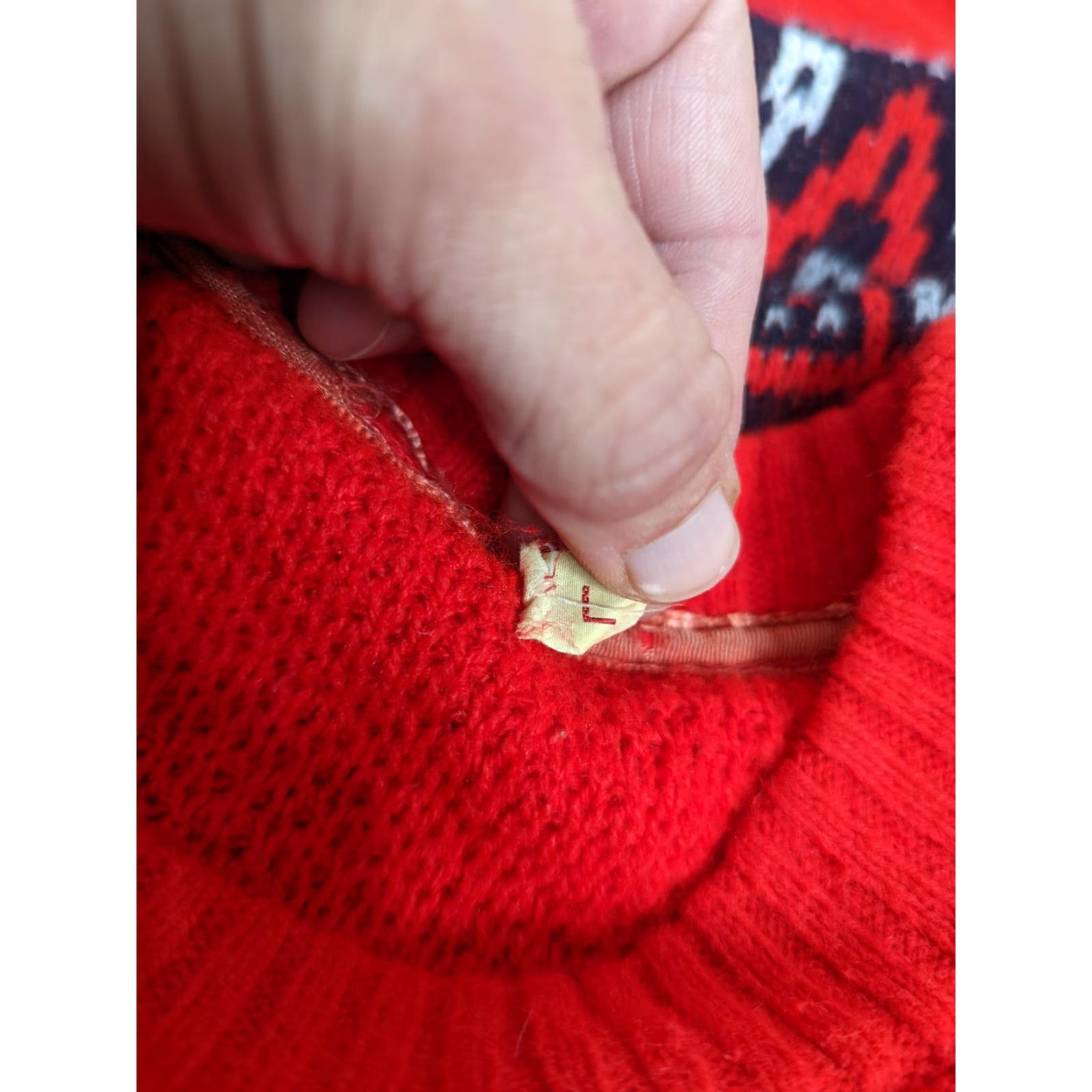 Vintage VINTAGE Sweater Crewneck Knit Long Sleeve Red Fair Isle Embroidered Logo Men's Large 80s Ski Pullover Size US L / EU 52-54 / 3 - 4 Thumbnail