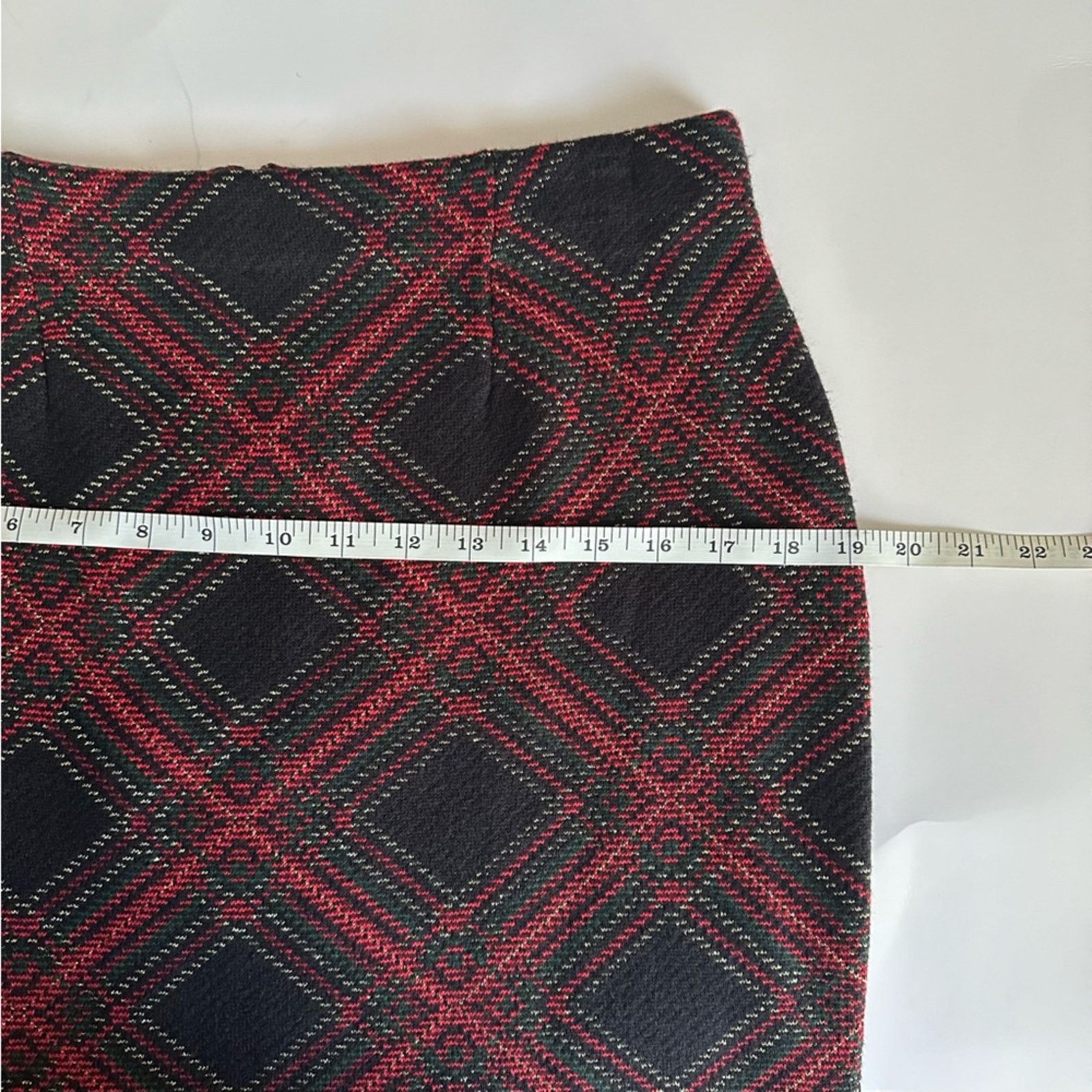 J.McLaughlin J. McLaughlin Plaid Pencil Mini Skirt Women’s size Medium Size 28" / US 6 / IT 42 - 10 Thumbnail