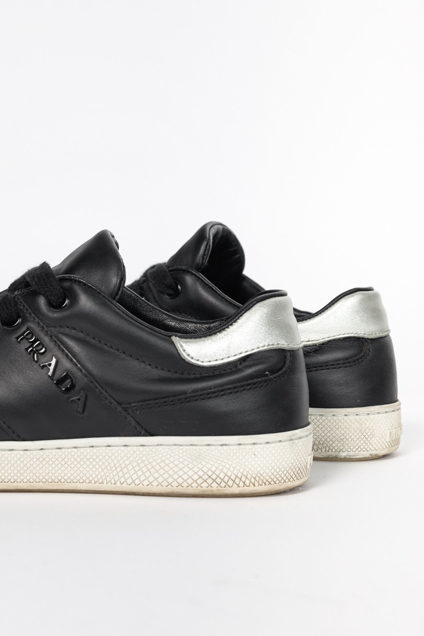 Prada Prada Nero Leather Metallic-Trim Low-Top Sneakers Size US 6.5 / IT 36.5 - 8 Thumbnail