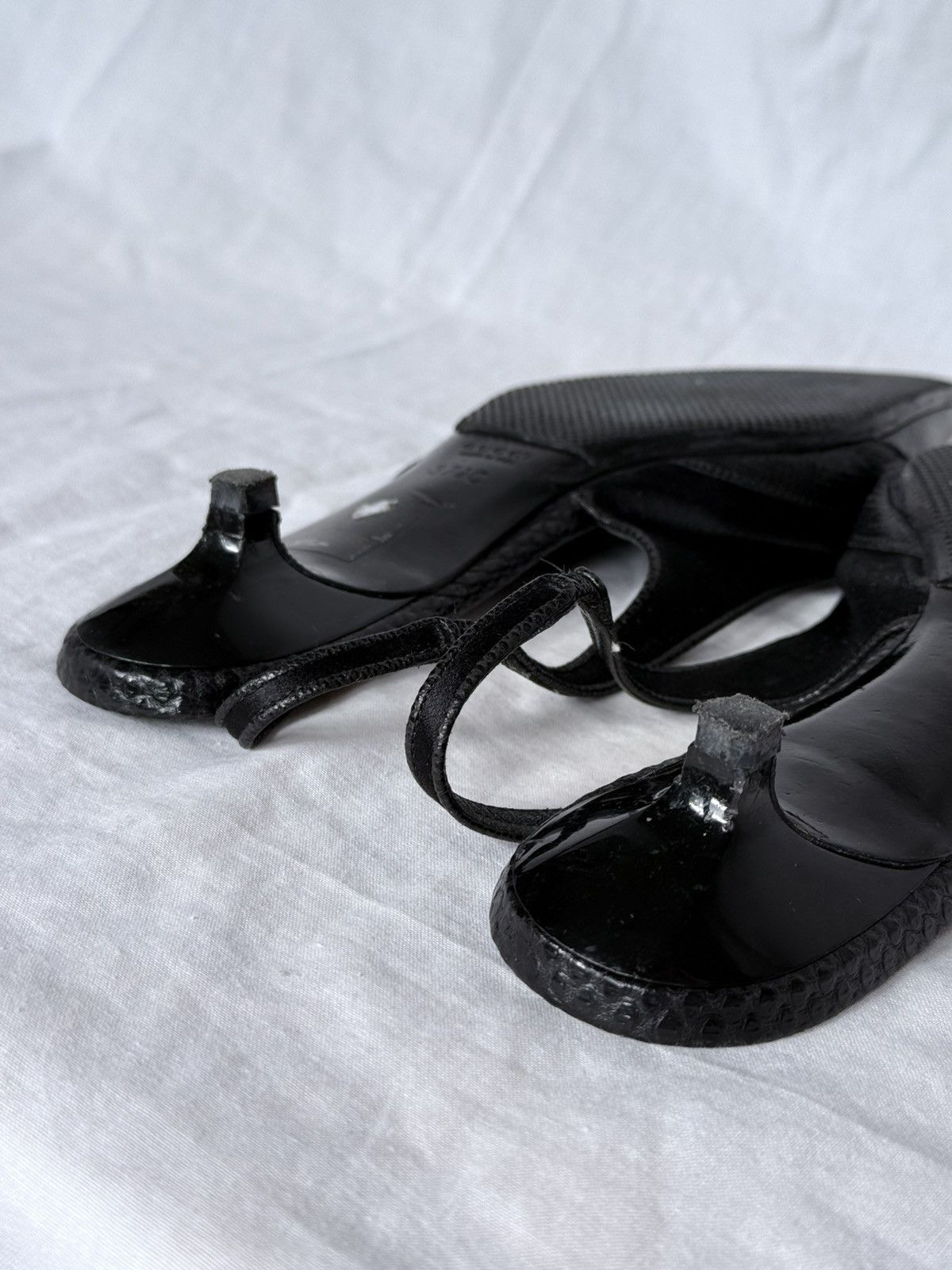 Gucci Gucci Interlocking GG Crystals Slingback Kitten Heels Size US 6.5 / IT 36.5 - 12 Thumbnail
