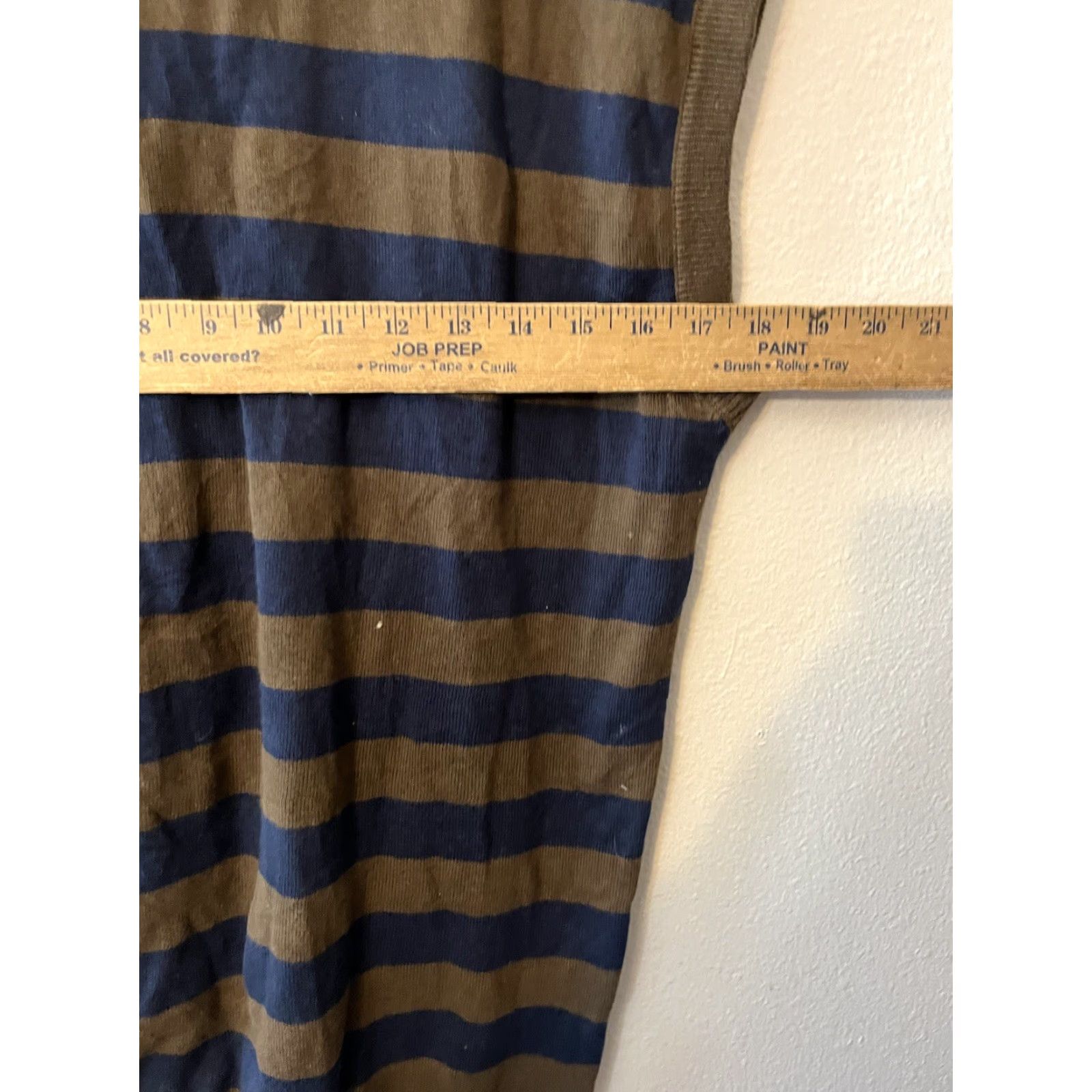 Tommy Hilfiger Tommy Hilfiger Golf Button Up Sweater Vest Men's XL Brown Blue Striped Sleeveless Size US XL / EU 56 / 4 - 5 Thumbnail