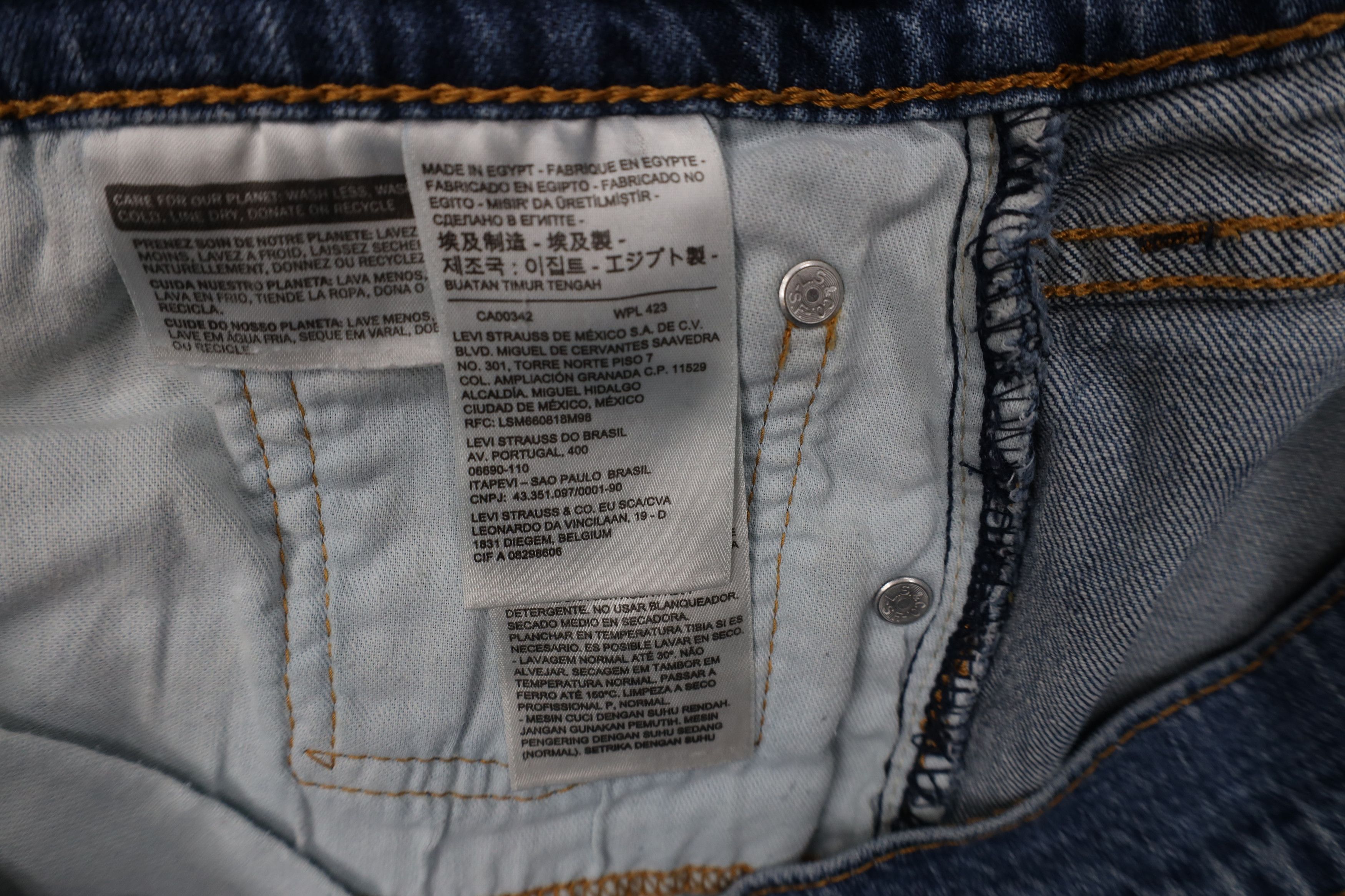 Levi's Vintage Y2K Levis 505 Regular Straight Leg Denim Jeans Size US 36 / EU 52 - 9 Thumbnail