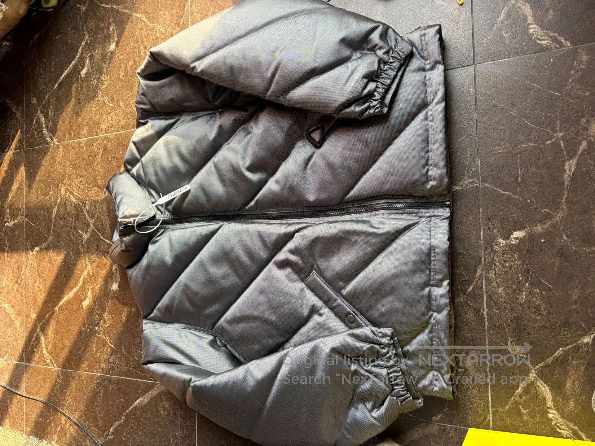 Supreme Supreme FW19 Silver Reflective Jacket L. Size US L / EU 52-54 / 3 - 1 Thumbnail
