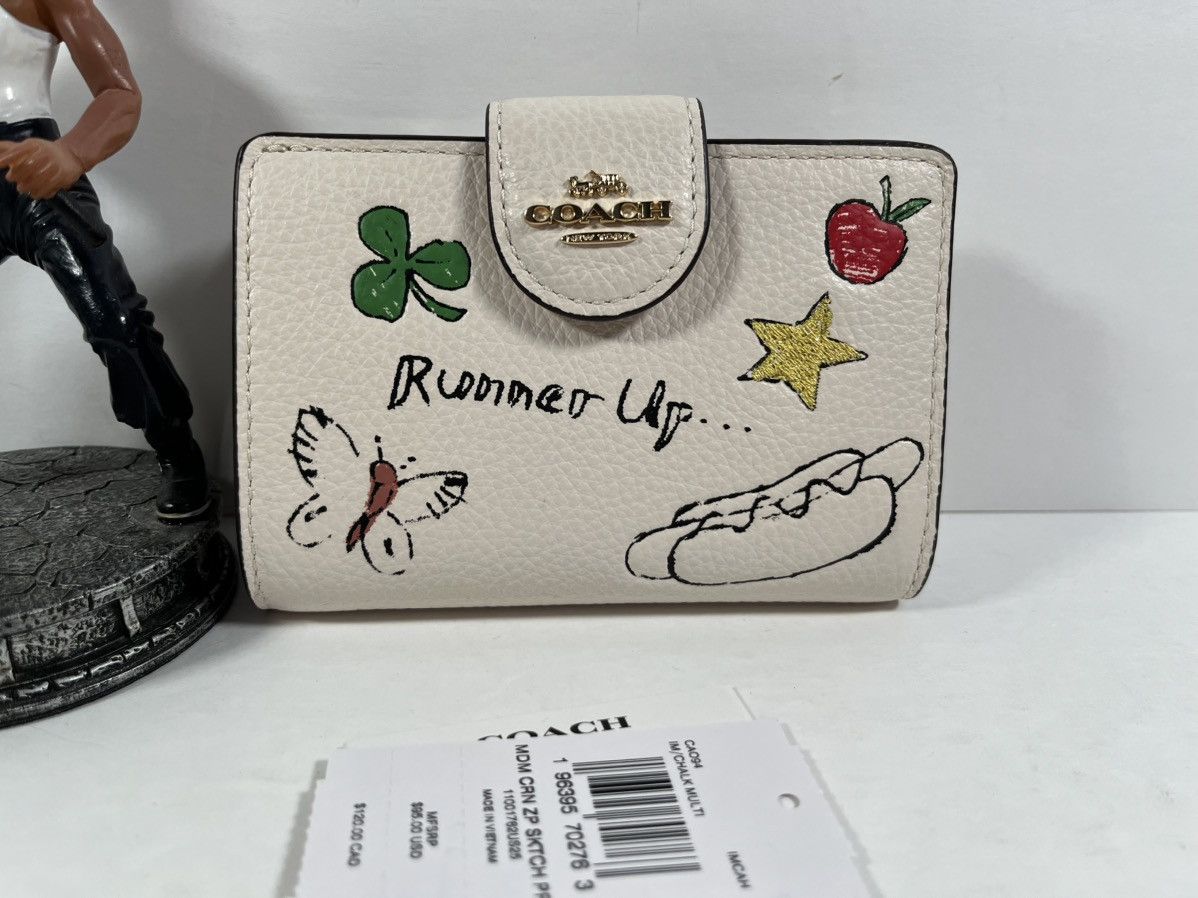 Coach NWT Coach Medium Corner Zip Wallet With Sketch Print Size ONE SIZE - 1 Thumbnail