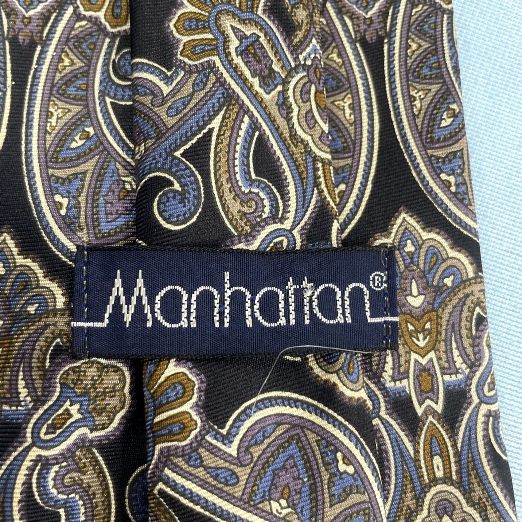Vintage Manhattan vtg Silk Paisley Crest Western Black Brown Blue Vintage Made USA 4x57 Cap​sule Wide Necktie Size ONE SIZE - 4 Thumbnail