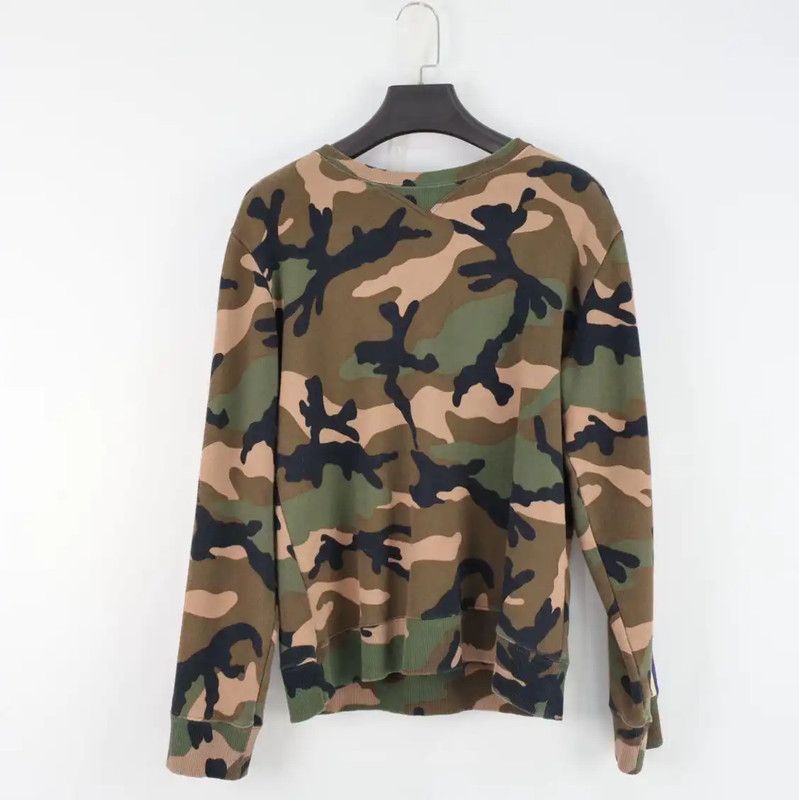 Valentino Valentino Camouflage Print Sweatshirt for Men 0089 Size US L / EU 52-54 / 3 - 1 Thumbnail