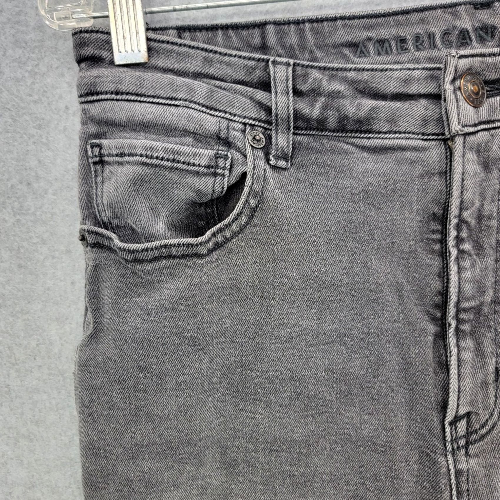 American Eagle Outfitters American Eagle Outfitters Jeans Women 8 Regular Mom Black High Rise Stretch Denim 5-Pocket (Inseam 27) Vintage: No Size 30" / US 8 / IT 44 - 3 Thumbnail