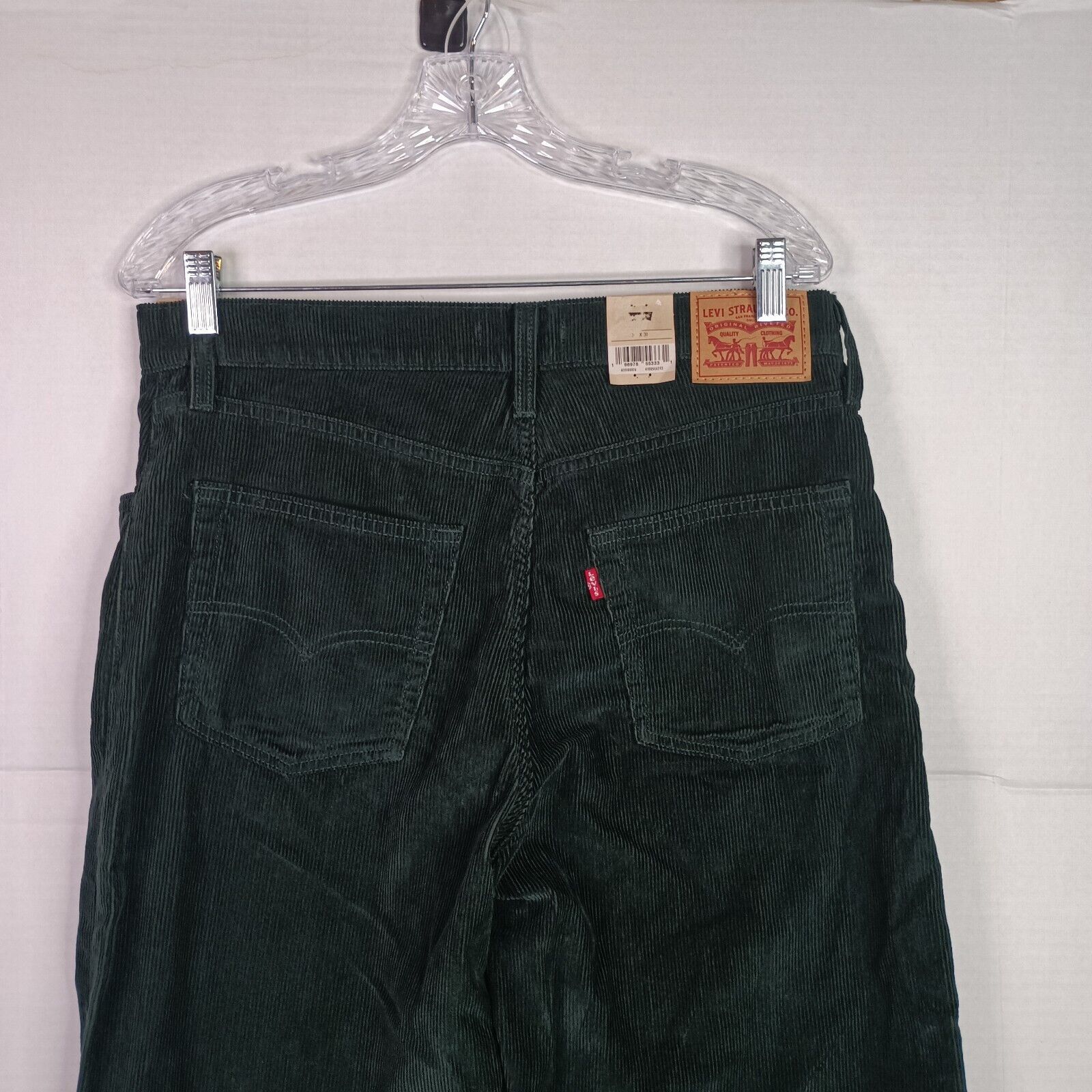 Levi's Levi's Women's 94 Baggy Green Corduroy Loose Fit Pants 30x31 Size 30" / US 8 / IT 44 - 8 Thumbnail