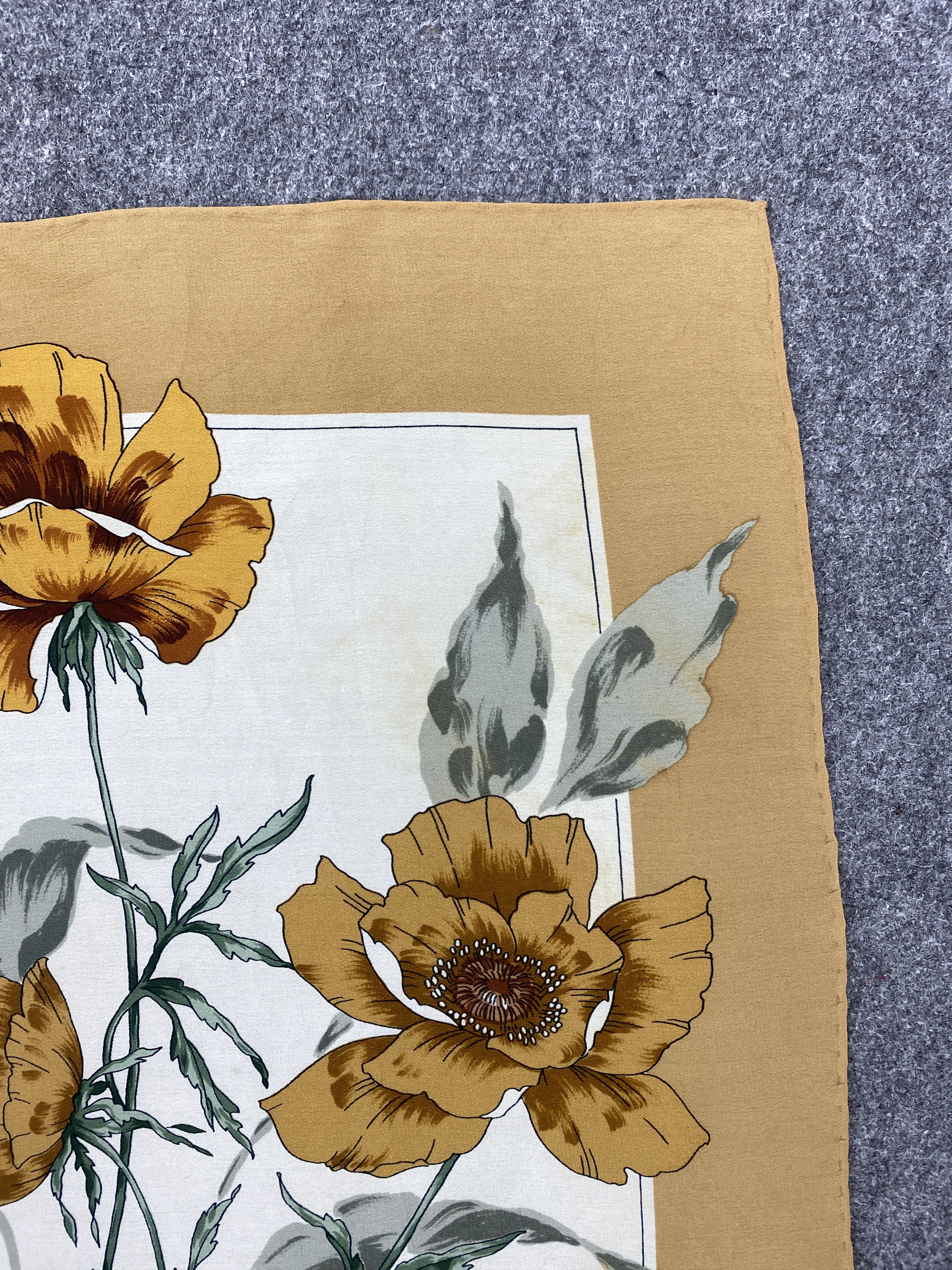 Vintage Flower Design Silk Scarf / Muffler / Silk Shawl SN0073 Size ONE SIZE - 4 Thumbnail
