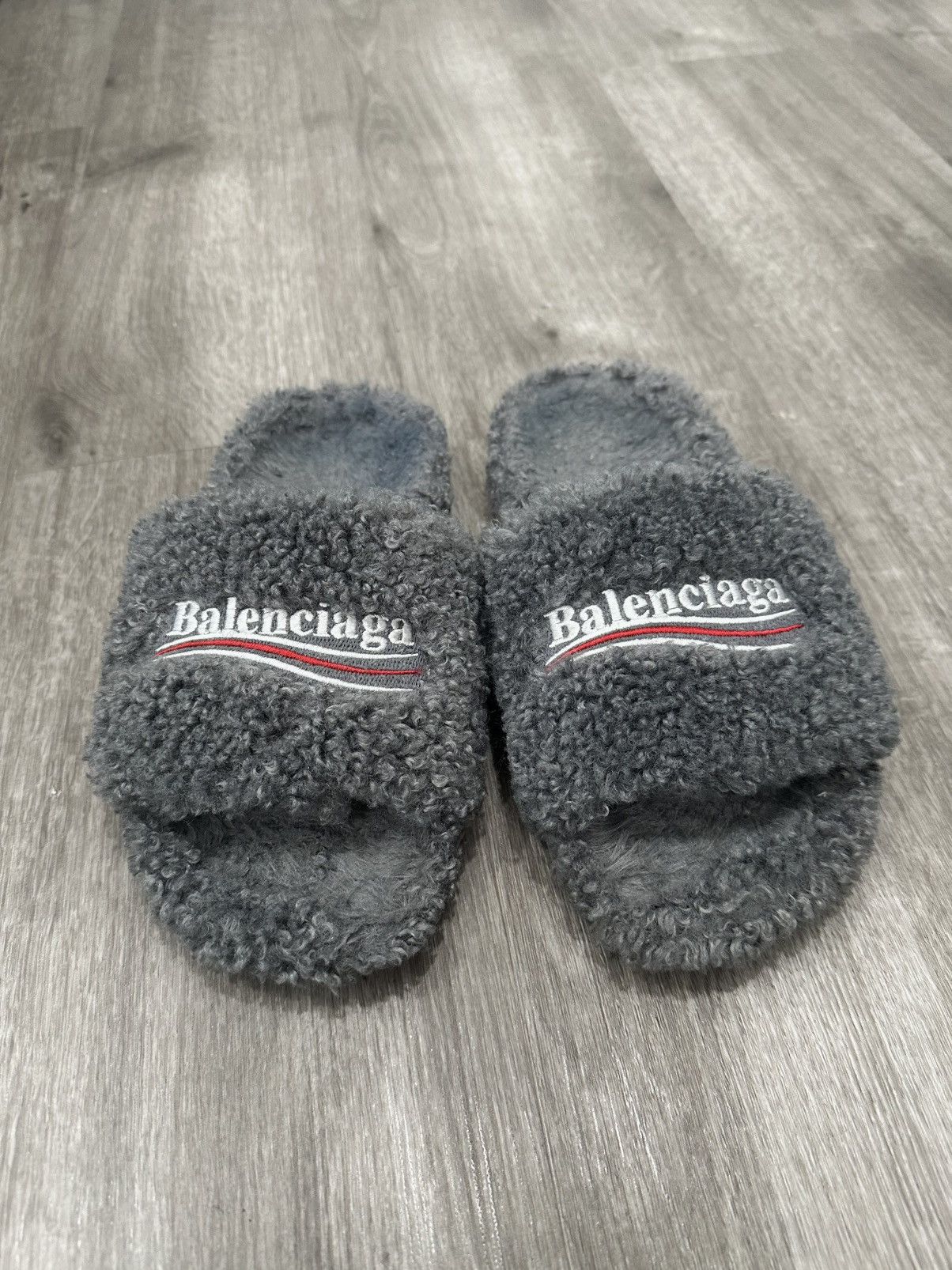 Balenciaga Gray Furry Campaign Slides display picture 1