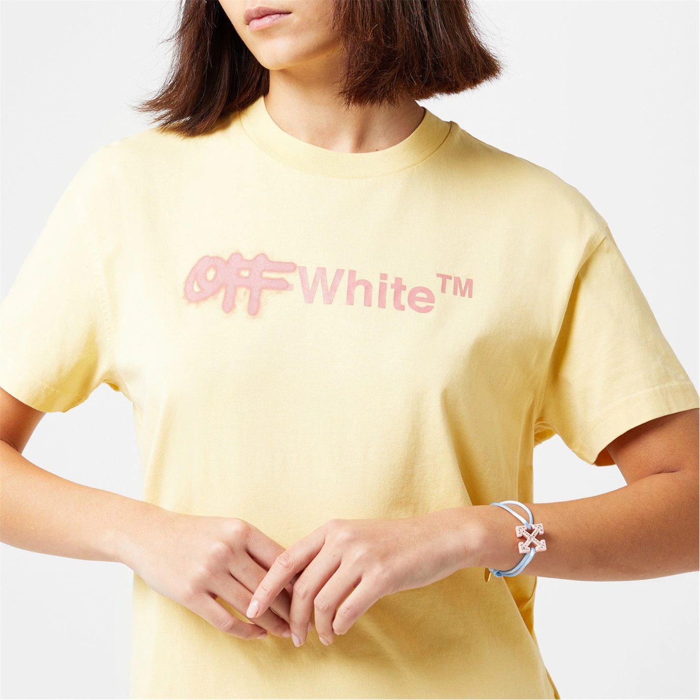 Off-White o1g2r1mq1224 Spray Helvetic T Shirt in Light Yellow Size XXS / US 00 / IT 34 - 5 Thumbnail