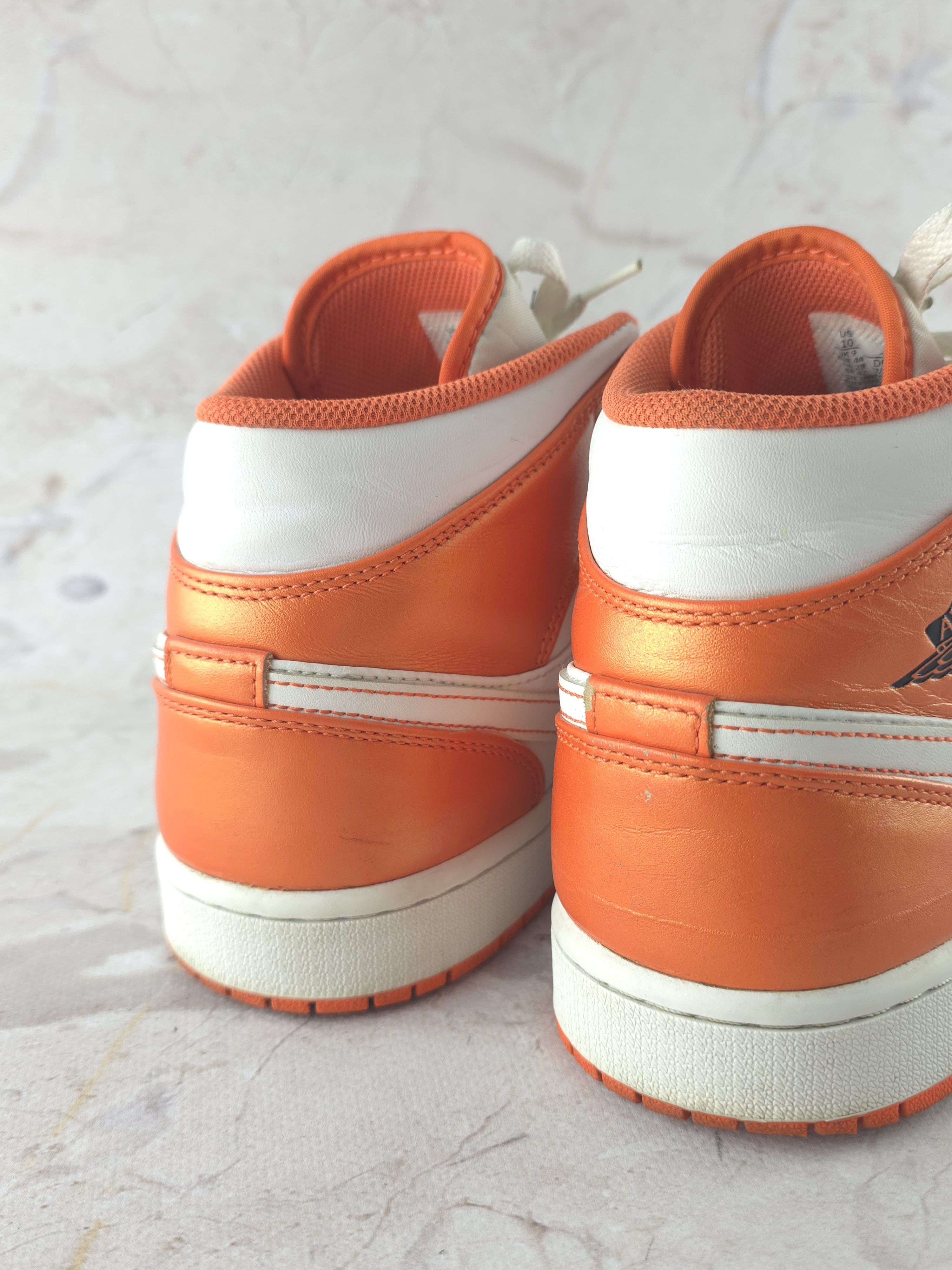 Jordan Brand Nike Jordan 1 Mid Metallic Orange Size US 11 / EU 44 - 8 Thumbnail
