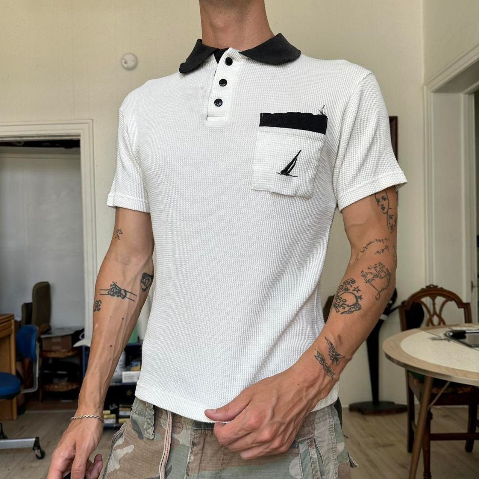 Nautica × Vintage Vintage 80s 90s Nautica White Black Waffle Shortsleeve Polo Size US S / EU 44-46 / 1 - 1 Thumbnail