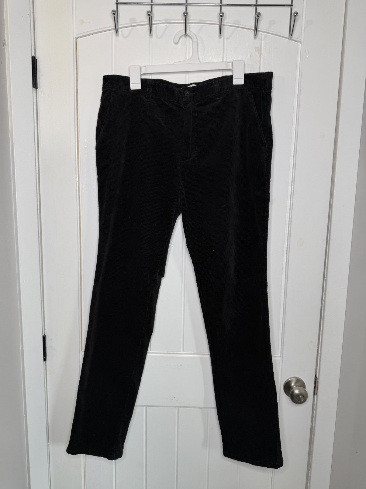 Pacsun Pacsun Pants Mens 34x32 Black Corduroy Slim Chino Size US 34 / EU 50 - 1 Thumbnail