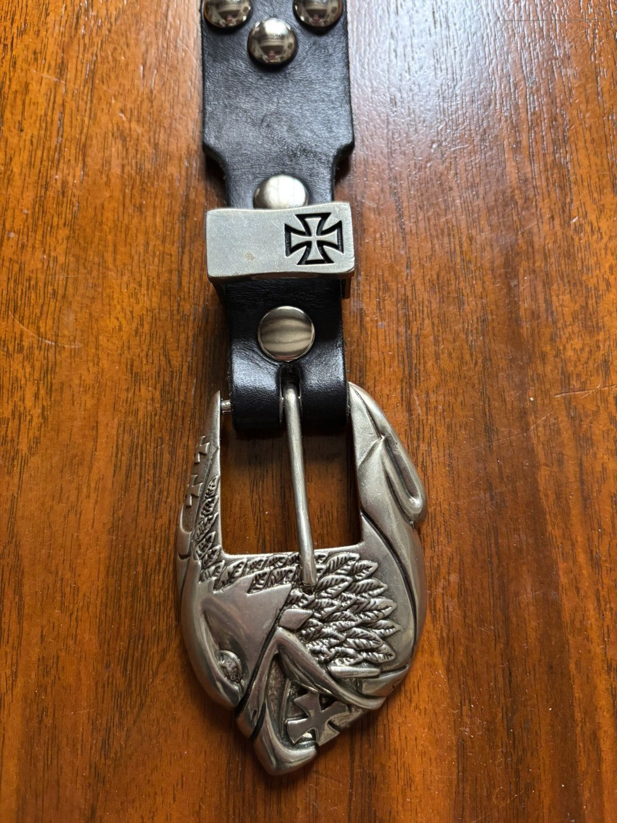 EAGLE BUCKLE CEINTURE CLOUTÉE