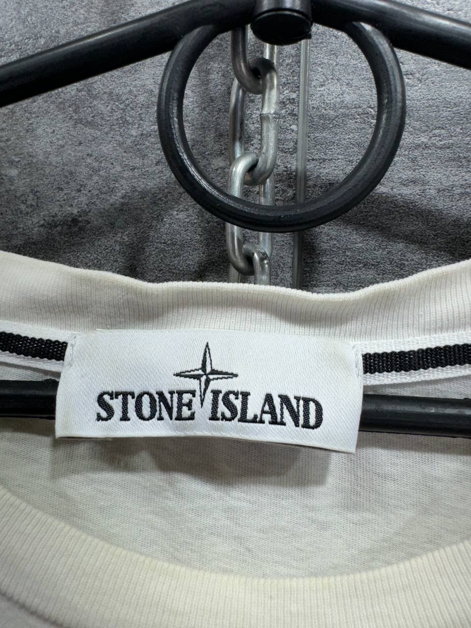 Stone Island Stone Island T-Shirt Centr Logo Rare Tee Size US XL / EU 56 / 4 - 3 Thumbnail