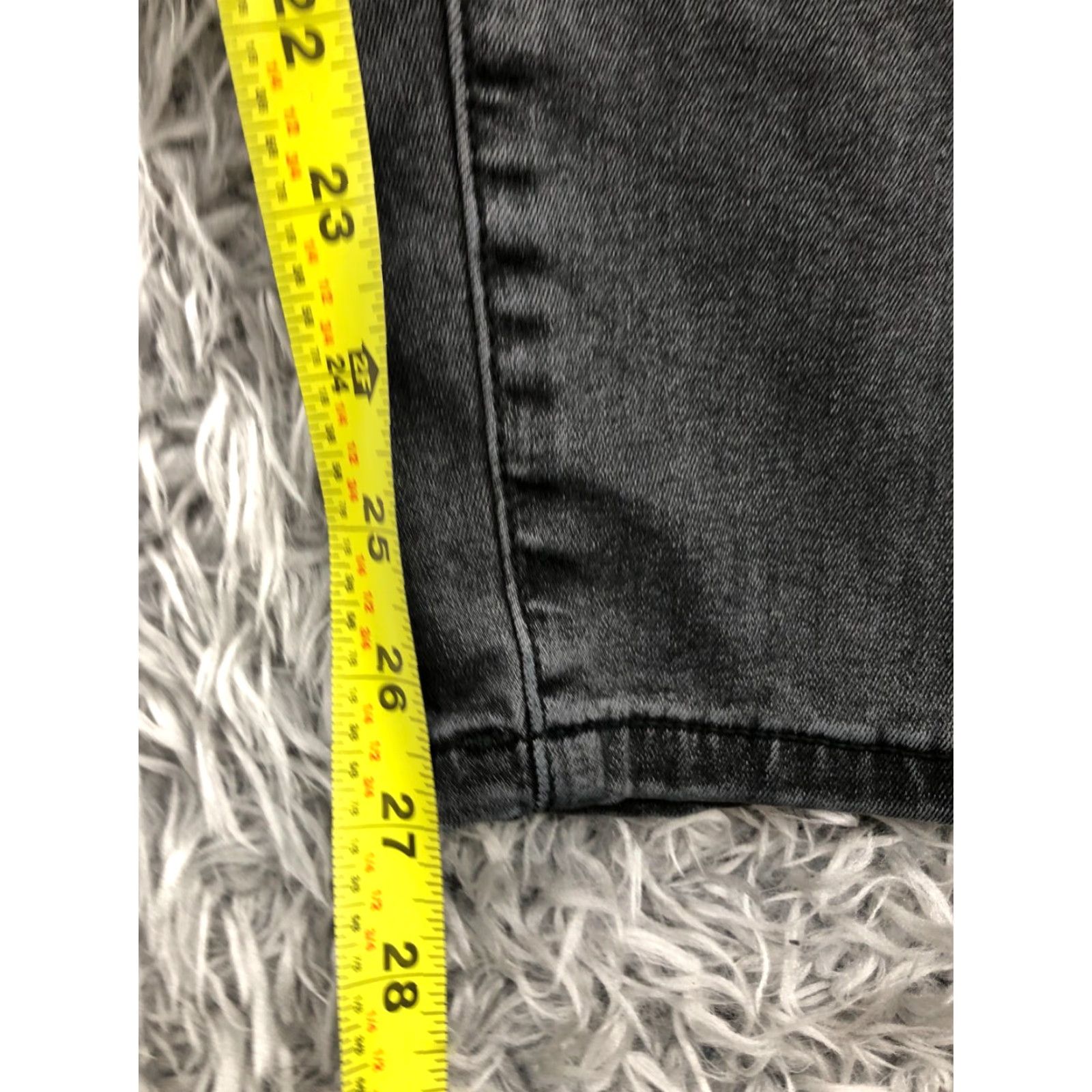 Vintage Simply Vera Wang Jeans Womens Size 4 Black Skinny Dark Wash Size 27" / US 4 / IT 40 - 3 Thumbnail