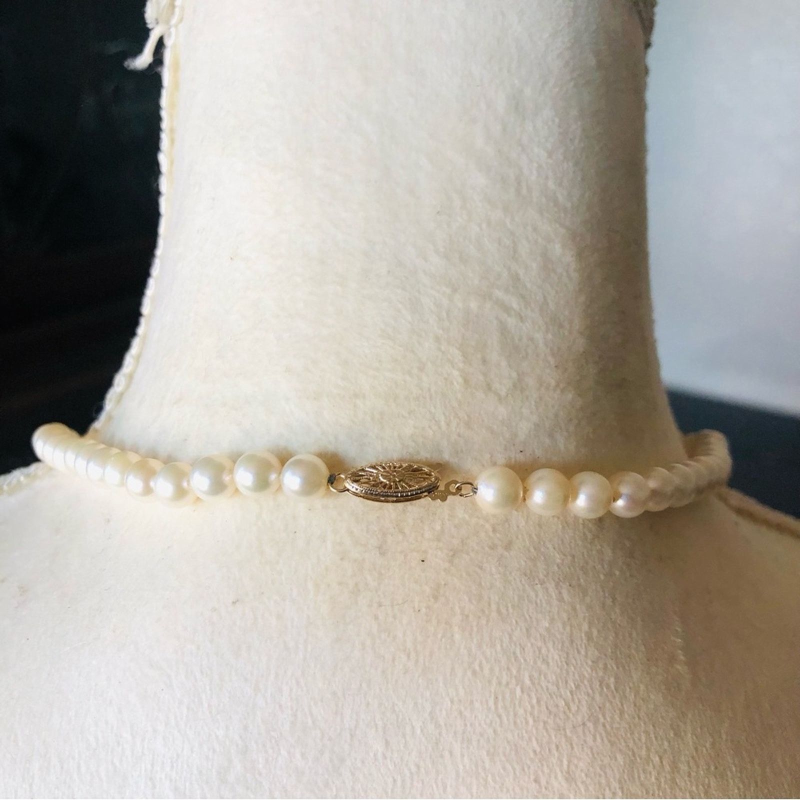 Vintage Vintage genuine freshwater pearl 14k gold box clasp necklace Size ONE SIZE - 7 Thumbnail
