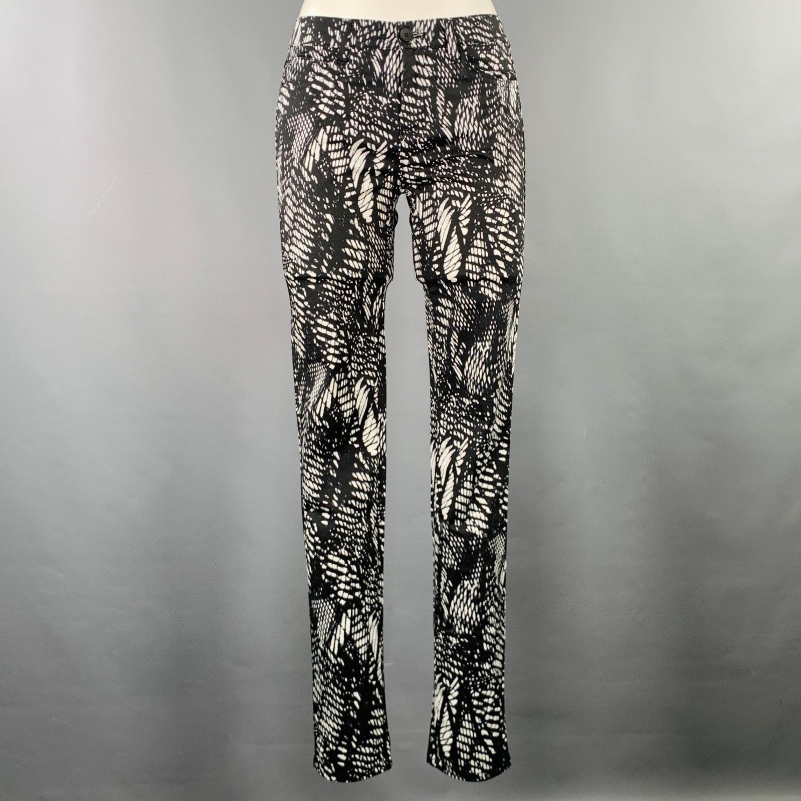 Maison Margiela Size 4 Black White Cotton Blend Print Casual Pants Size 27" / US 4 / IT 40 - 1 Thumbnail