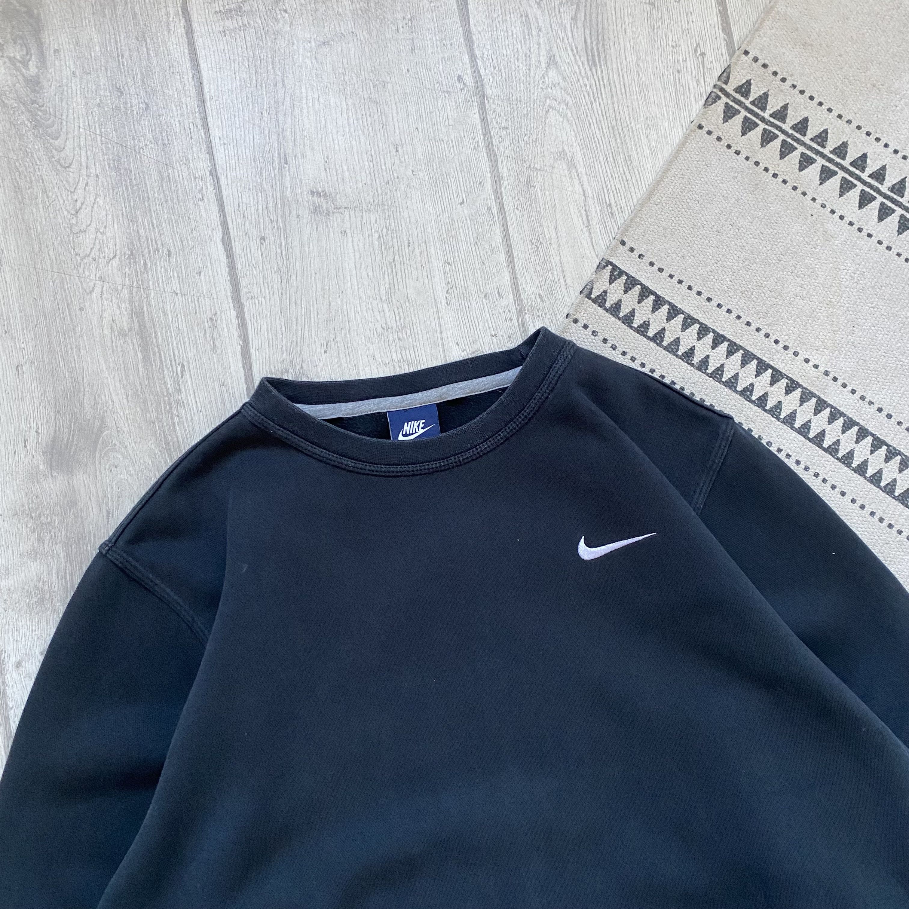 Nike 🕷️ Vintage 00s Nike black Boxy Sweatshirt Crewneck Size US M / EU 48-50 / 2 - 2 Thumbnail