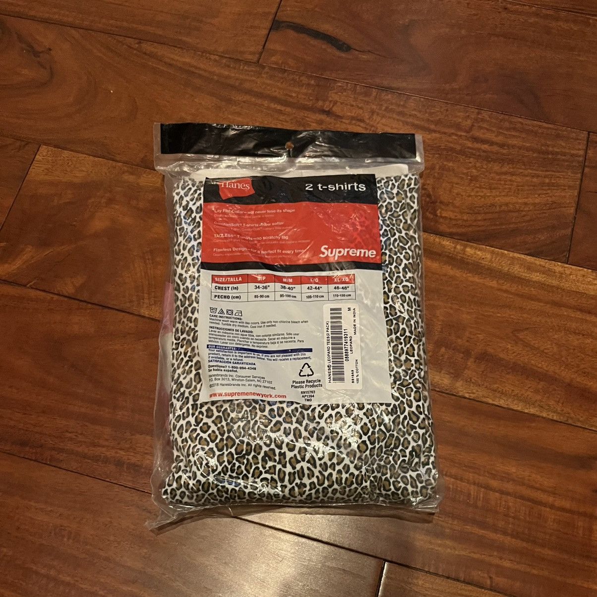 Supreme Supreme Hanes Leopard Print Tee Size US M / EU 48-50 / 2 - 2 Thumbnail
