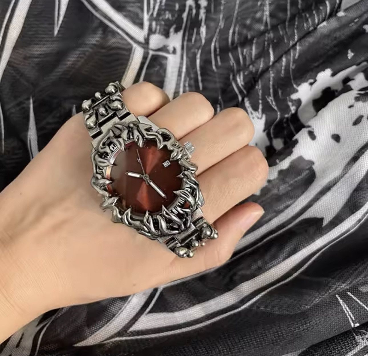 Japanese Brand × Vintage Rare Unique Claw Designer Watch Size ONE SIZE - 2 Thumbnail