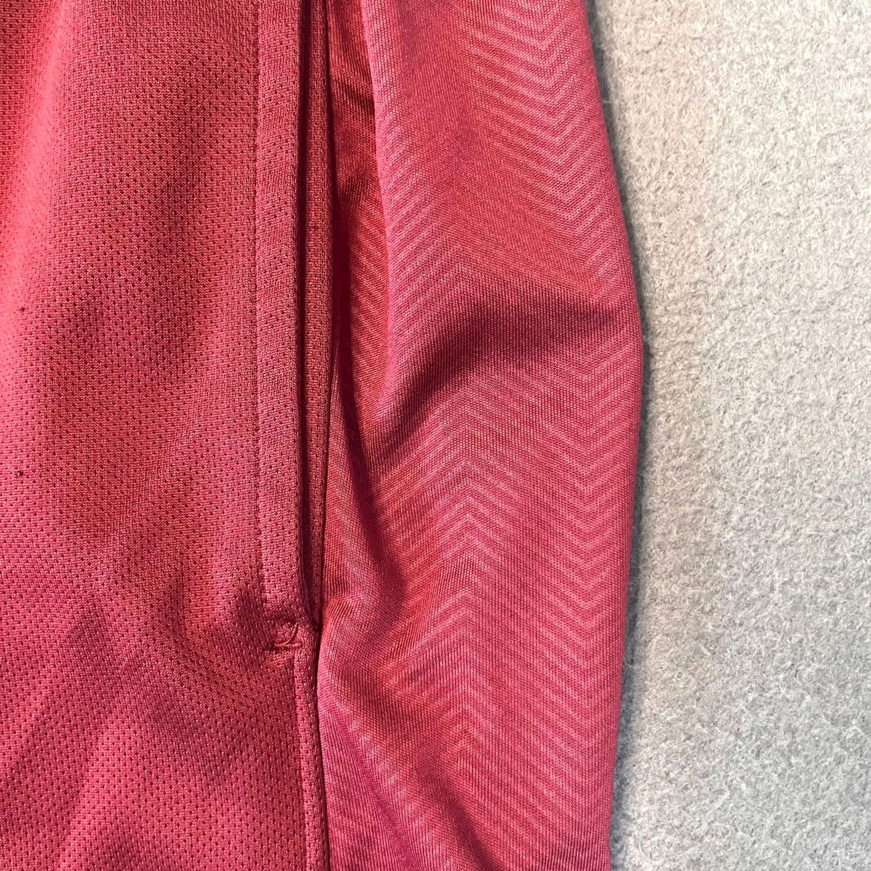 Logo 7 Mitre Shorts Mens Sz Lg Red Black Logo Gym Performance Run Athletic Herringbone Size US 33 - 4 Thumbnail