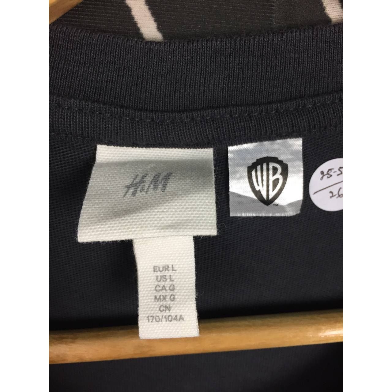 H&M H&M FRIENDS Iconic Sitcom TV Series Oversized Tee Size US L / EU 52-54 / 3 - 12 Thumbnail