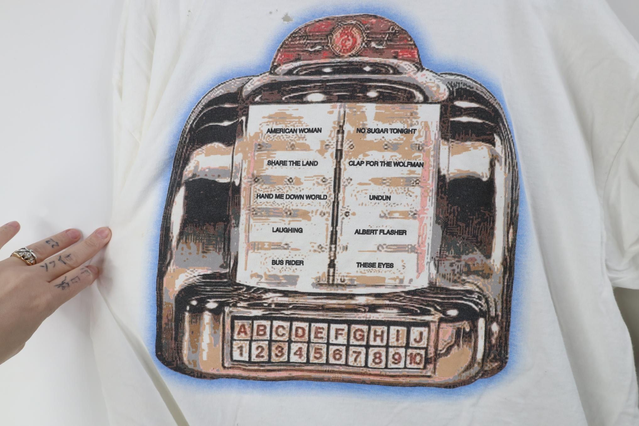 Vintage Vintage 90s American The Guess Who Band T-Shirt White USA Size US XL / EU 56 / 4 - 13 Thumbnail