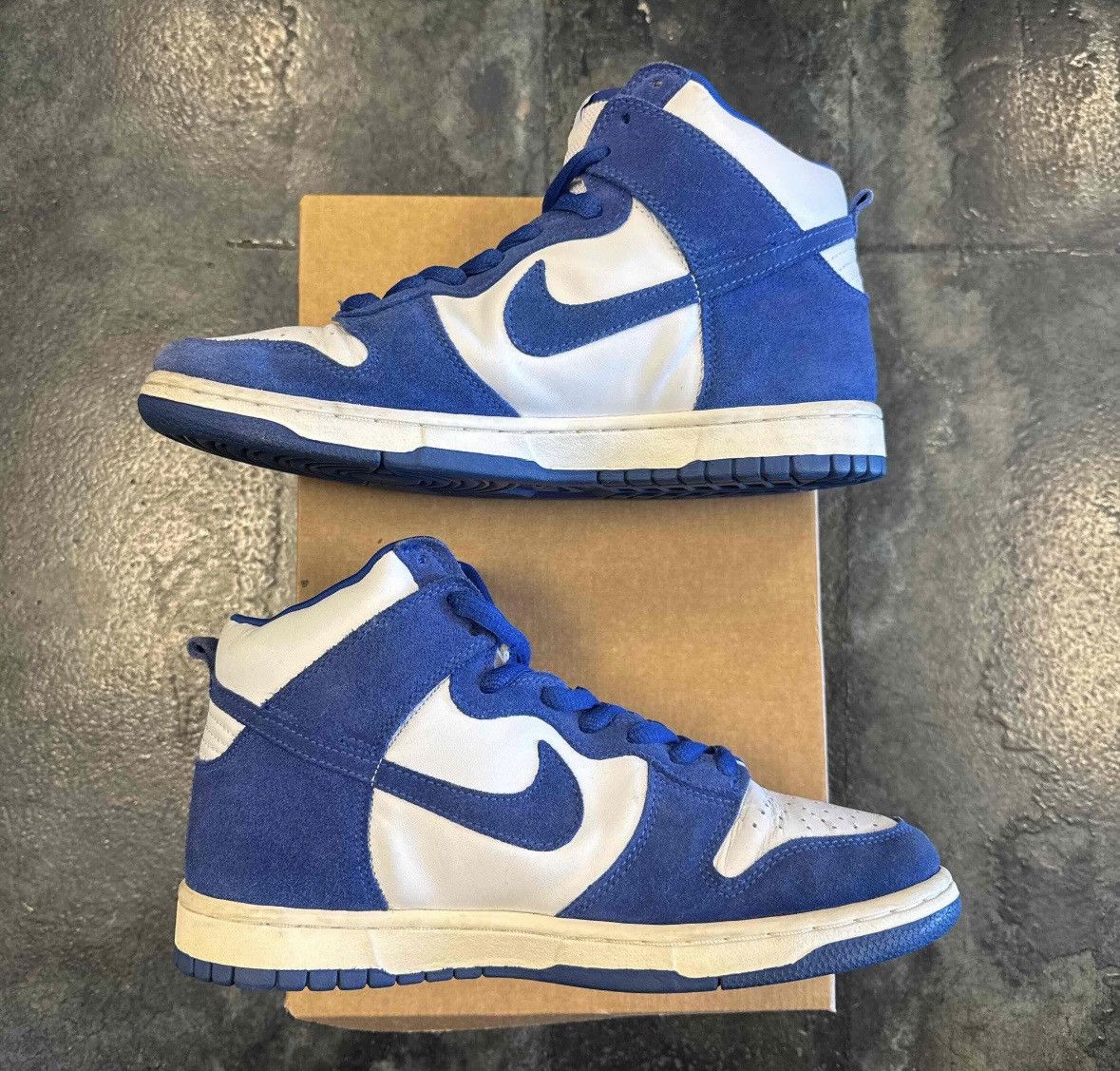 Nike Nike SB Kentucky Size US 8.5 / EU 41-42 - 2 Thumbnail