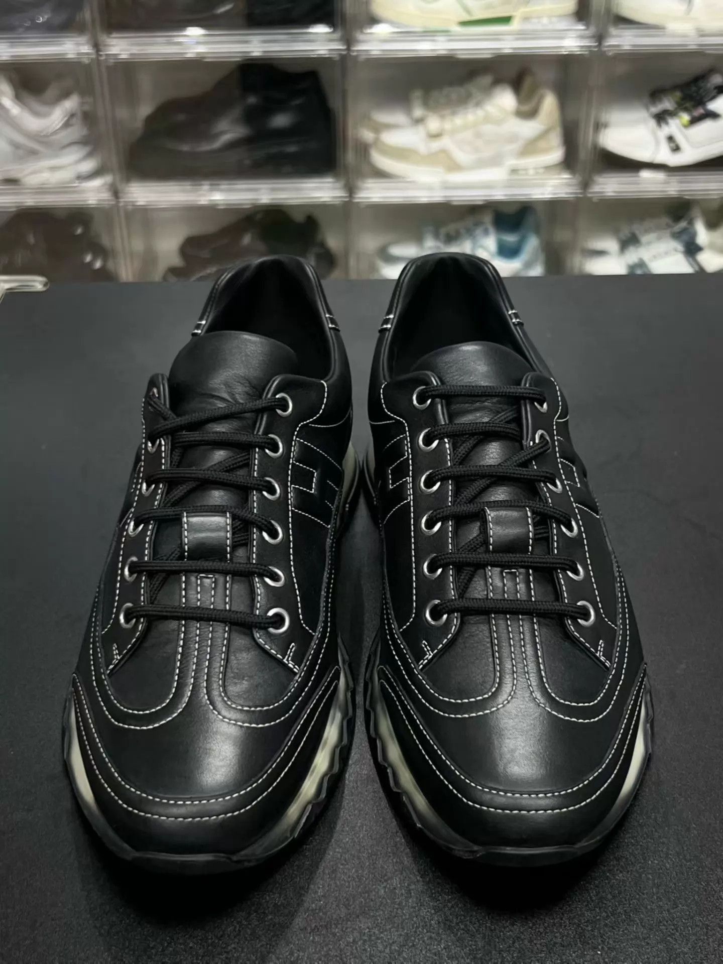 Hermes Black Low-Top Leather Sneakers Size 7. Size US 7 / EU 40 - 2 Thumbnail