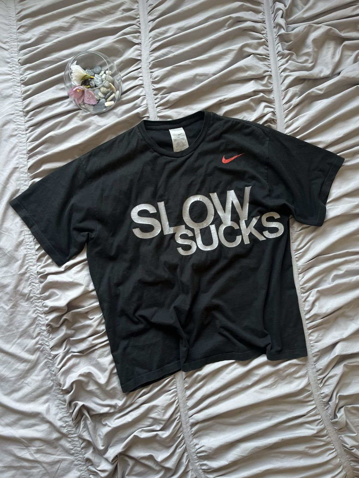 Nike Rare Vintage Nike “SLOW SUCKS” Tee 2000s Washed Y2K Size US XXL / EU 58 / 5 - 3 Thumbnail