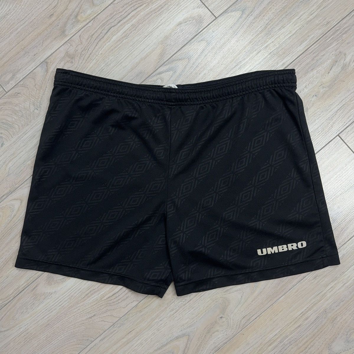 Umbro Vintage Y2K Umbro Monogram Logo Running Shorts Size US 37 - 1 Thumbnail