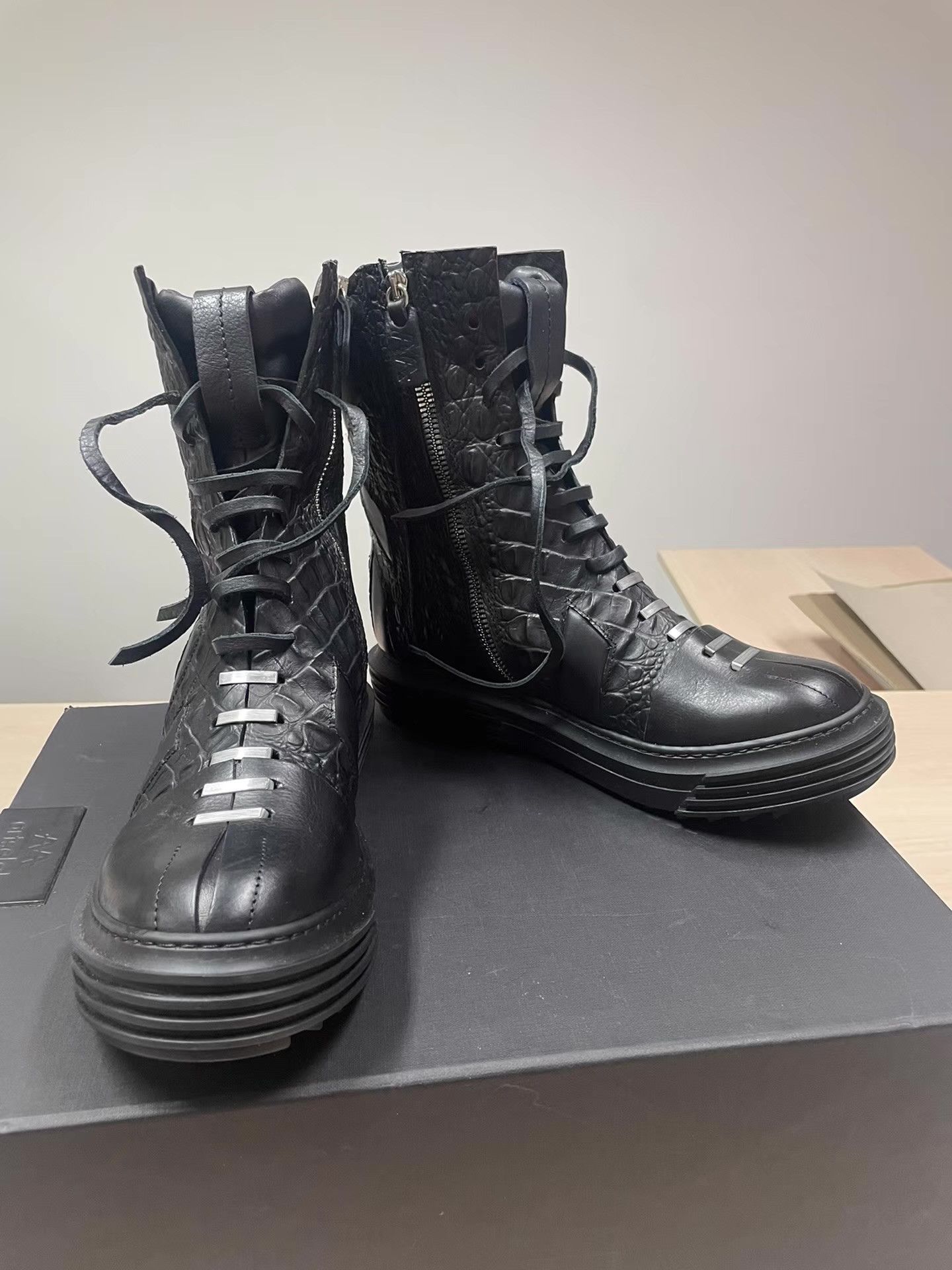 Artselab Artselab Men's Crocodile Embossed Boots Ｑ21 Size US 7 / EU 40 - 1 Thumbnail