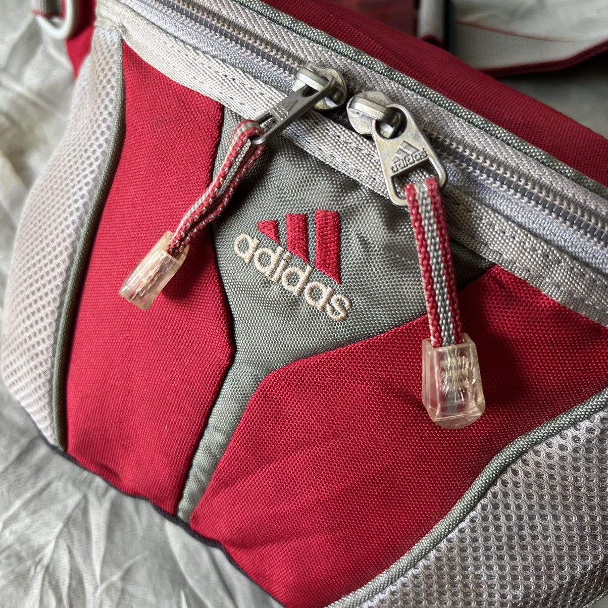 Adidas × Vintage Vintage 90s Adidas Waist Pouch Crossbody Bag Size ONE SIZE - 2 Thumbnail