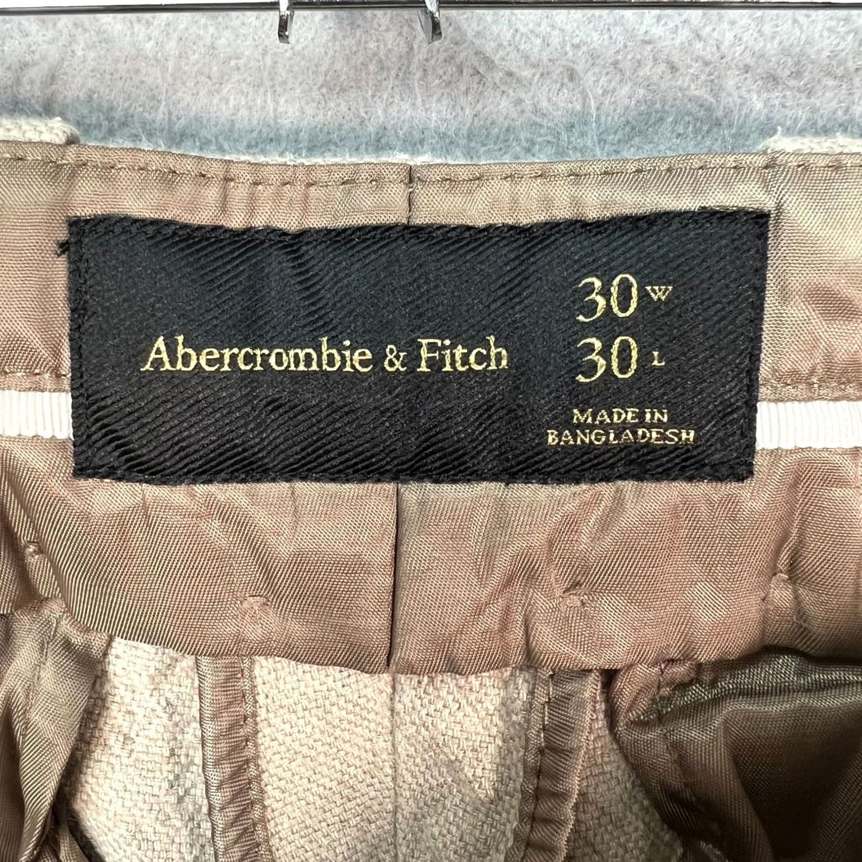 Abercrombie & Fitch Abercrombie & Fitch Mens 30 x 26 Beige Pleated Cotton Blend Pants Shirt? Size US 30 / EU 46 - 3 Thumbnail