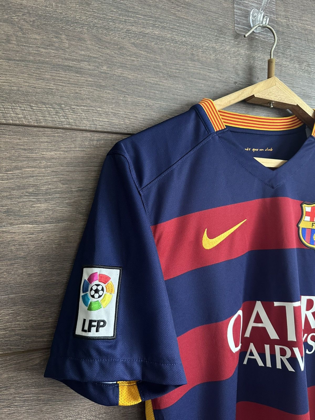 Nike Nike Barcelona 2015/2016 Home Away Jersey Football T-Shirt Size US S / EU 44-46 / 1 - 6 Thumbnail