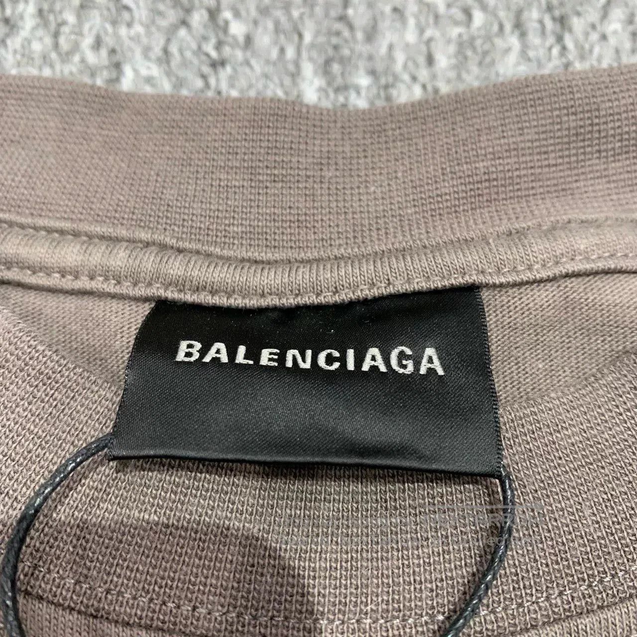 Balenciaga Balenciaga Brown Logo Short Sleeve XS. Size US XS / EU 42 / 0 - 4 Thumbnail