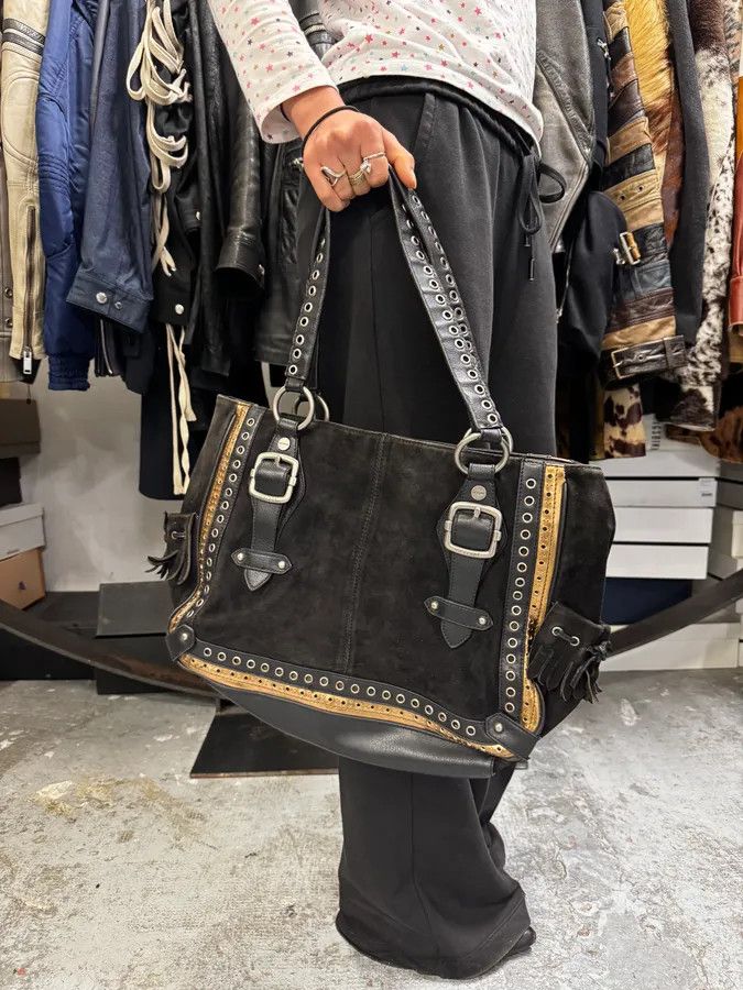 Gianfranco Ferre 2000s Gianfranco Ferre Black Suede Leather Eyeled Handle Bag Size ONE SIZE - 3 Thumbnail