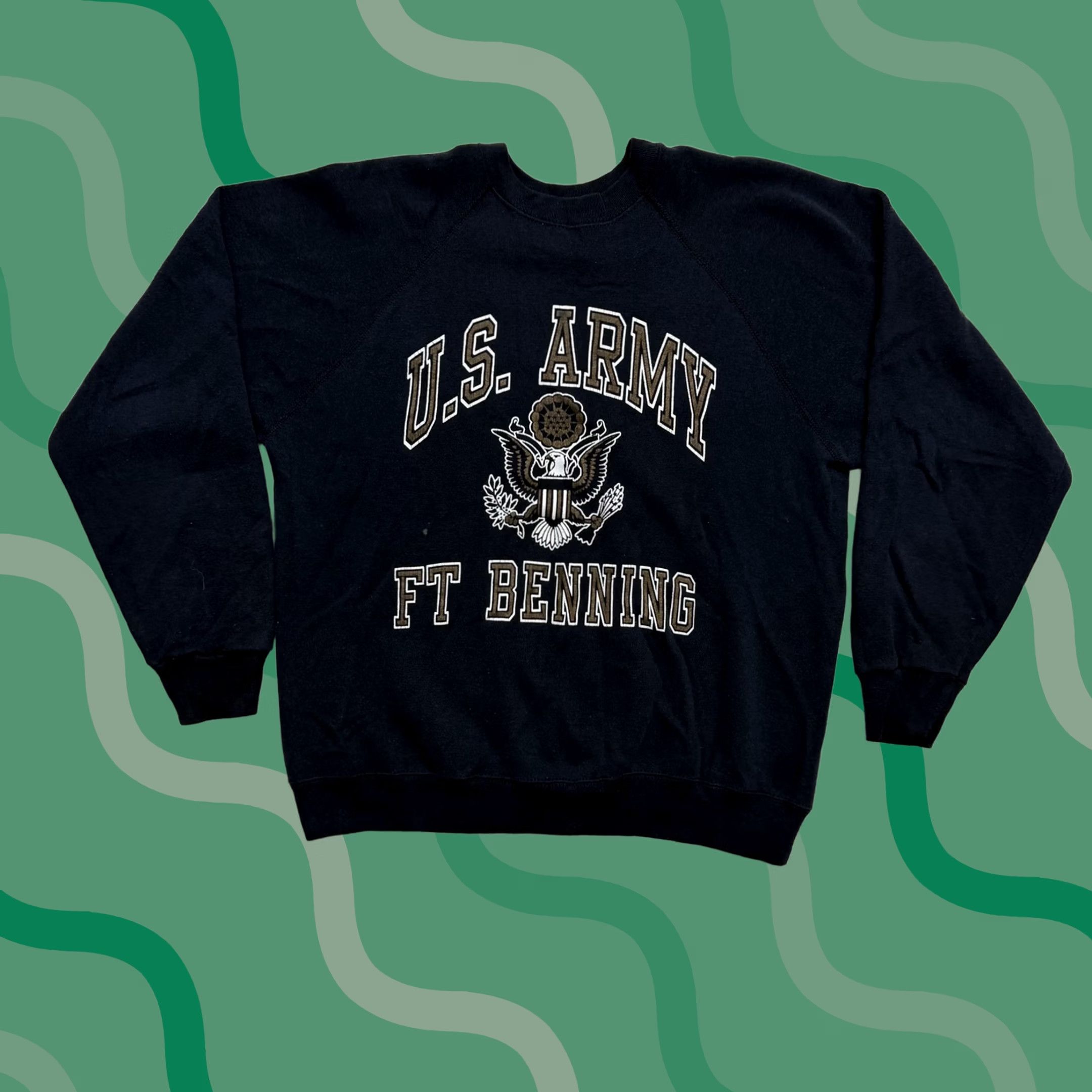 Vintage VINTAGE Artex US Army Ft Benning Sweatshirt Mens Large Blue Crewneck Fleece Size US L / EU 52-54 / 3 - 1 Thumbnail