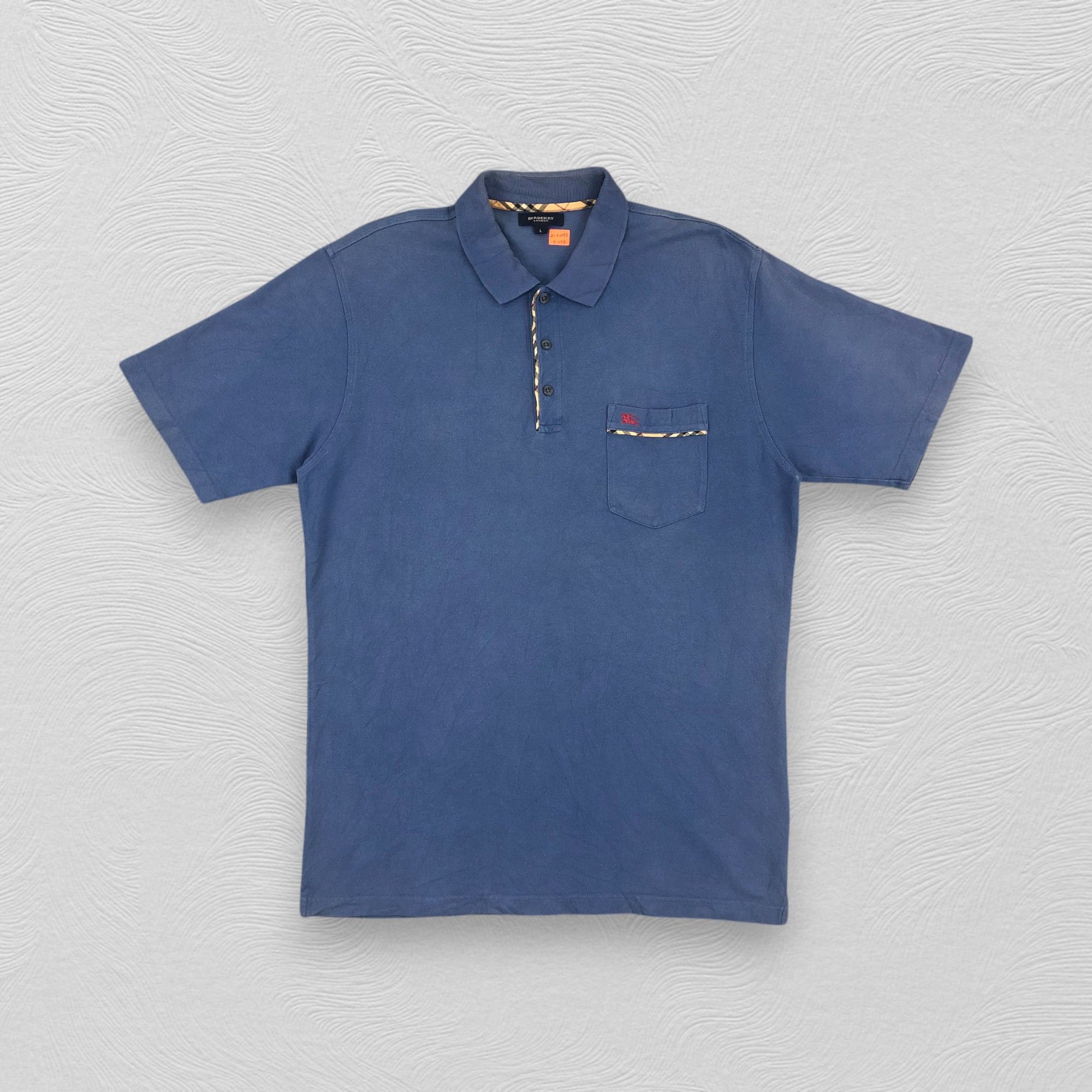 Burberry Vintage Burberry London Nova Check Button Tshirt - H058 Size US L / EU 52-54 / 3 - 1 Thumbnail