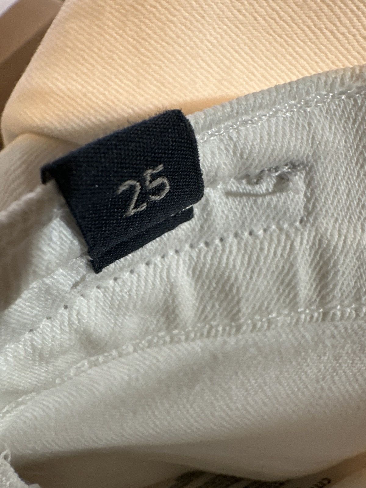 Citizens Of Humanity Citizens Of Humanity Women's Drew Fray Crop Flare Jean Size 25" / US 0 / IT 36 - 10 Thumbnail