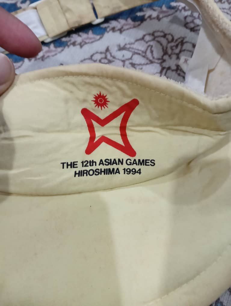Adidas Vintage Adidas 1984 sea games Size 42 - 2 Thumbnail
