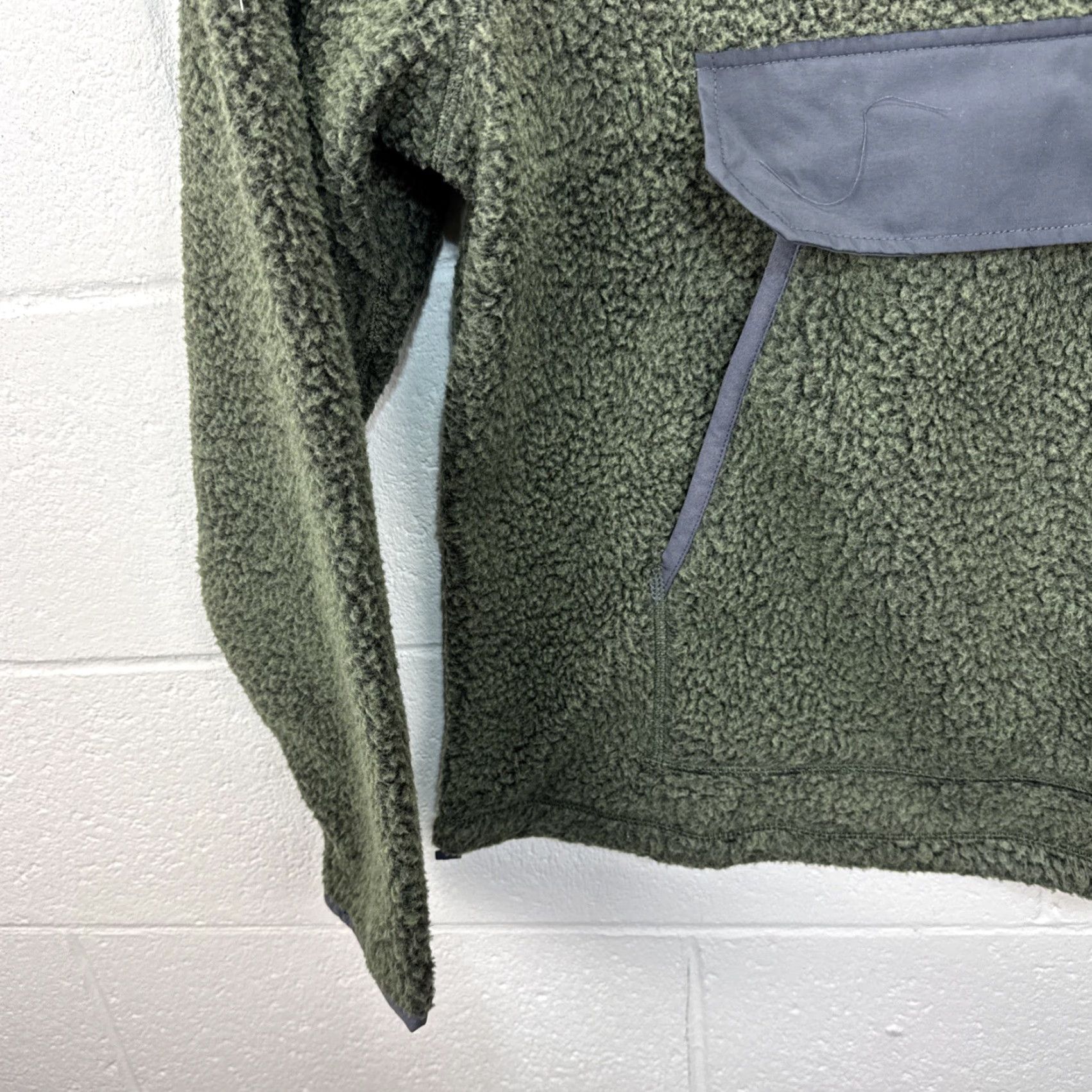 Carhartt Carhartt Men’s Relaxed Fit Fleece Pullover Sweater 0J4991 Green Large New Size US L / EU 52-54 / 3 - 6 Thumbnail