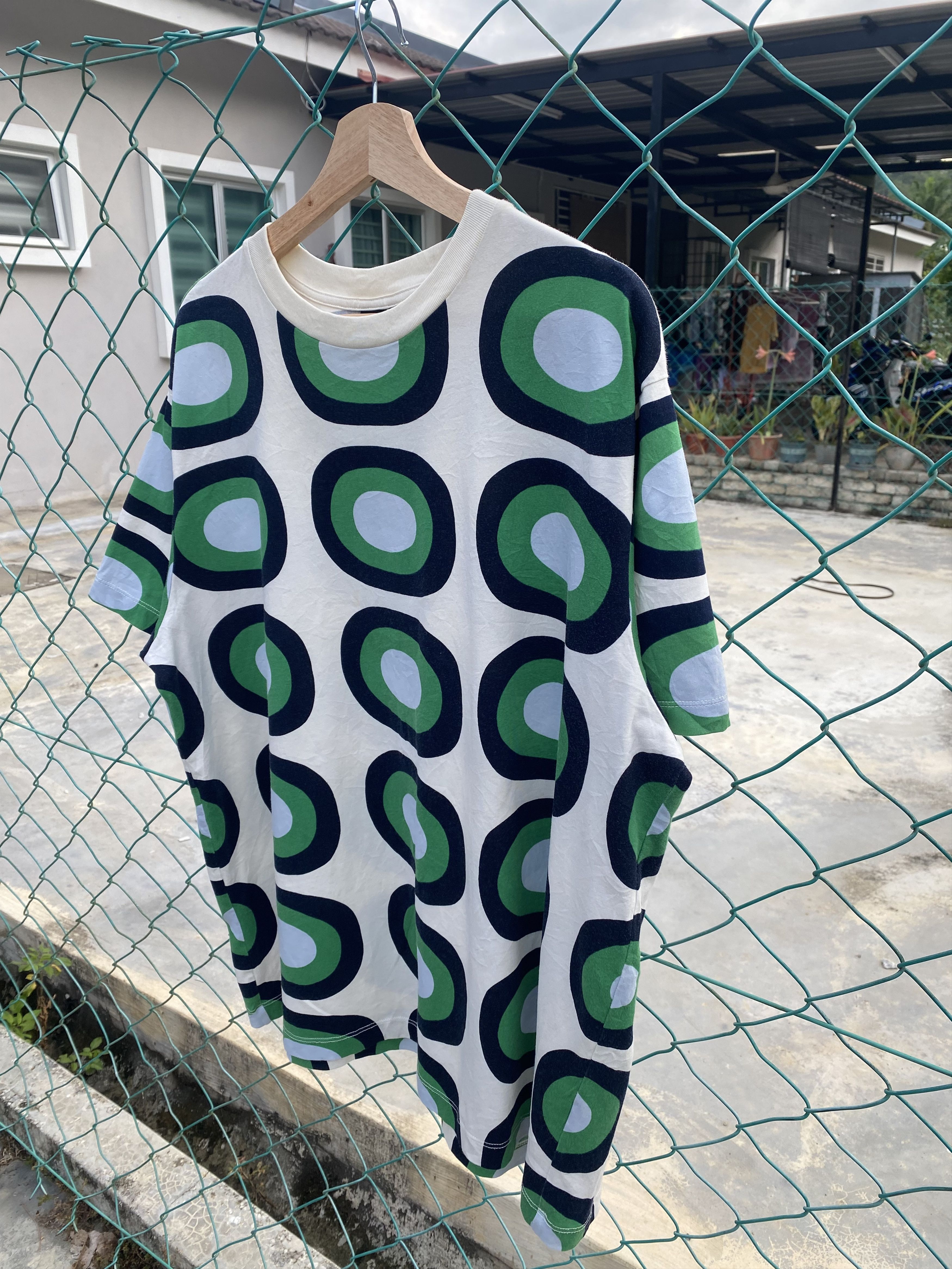Uniqlo Uniqlo X Marimekko fullprint tee Size US XL / EU 56 / 4 - 3 Thumbnail