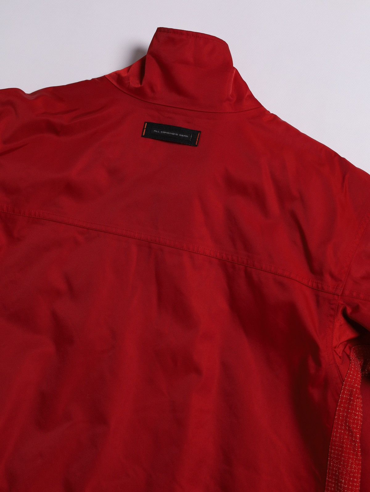 Nike ACG Nike ACG Red Jacket Vintage Windbreaker Size US M / EU 48-50 / 2 - 9 Thumbnail