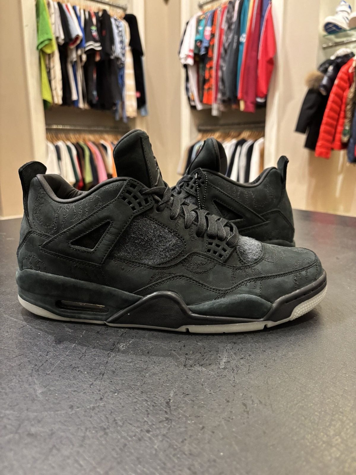 Jordan Brand Jordan 4 Retro ‘Kaws Black’ Size US 10 / EU 43 - 2 Thumbnail