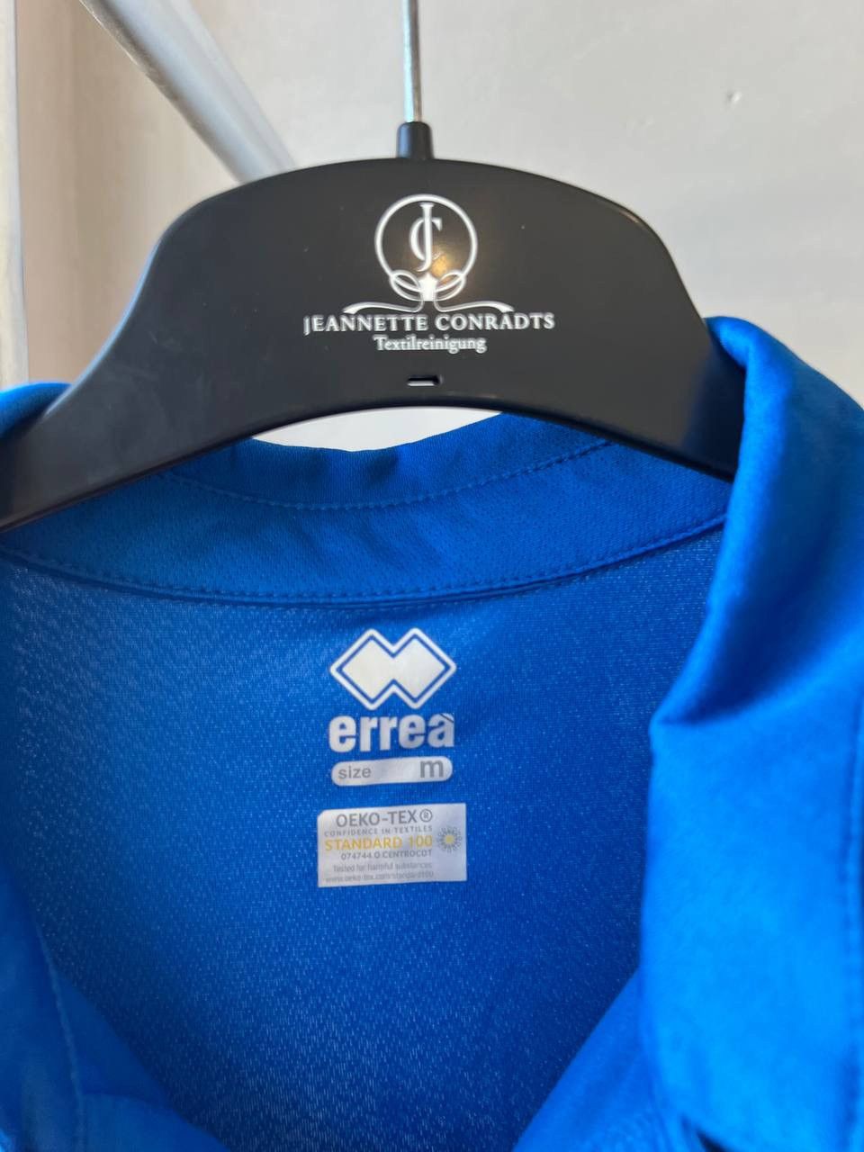 Errea NEW! 2021/22 CARLISLE UNITED TRAINING SOCCER JERSEY SHIRT M Size US M / EU 48-50 / 2 - 7 Thumbnail